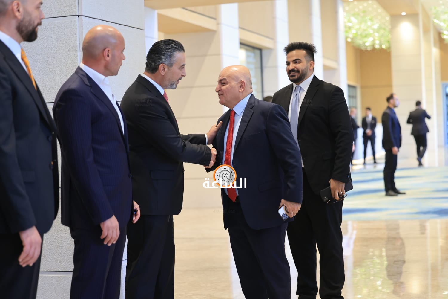 Madar Al-Saa Images 0.15611842176459756