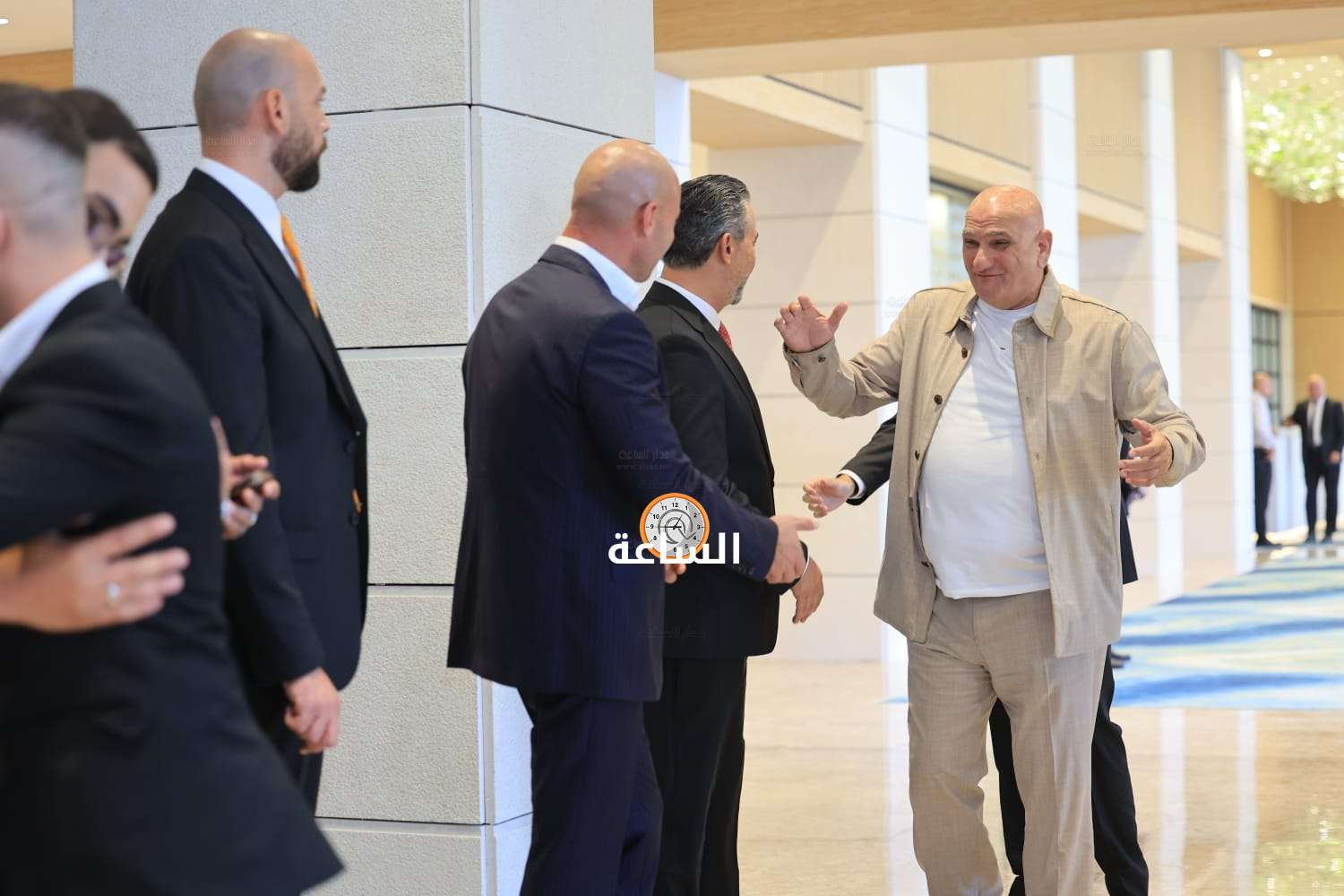 Madar Al-Saa Images 0.7407091103255707