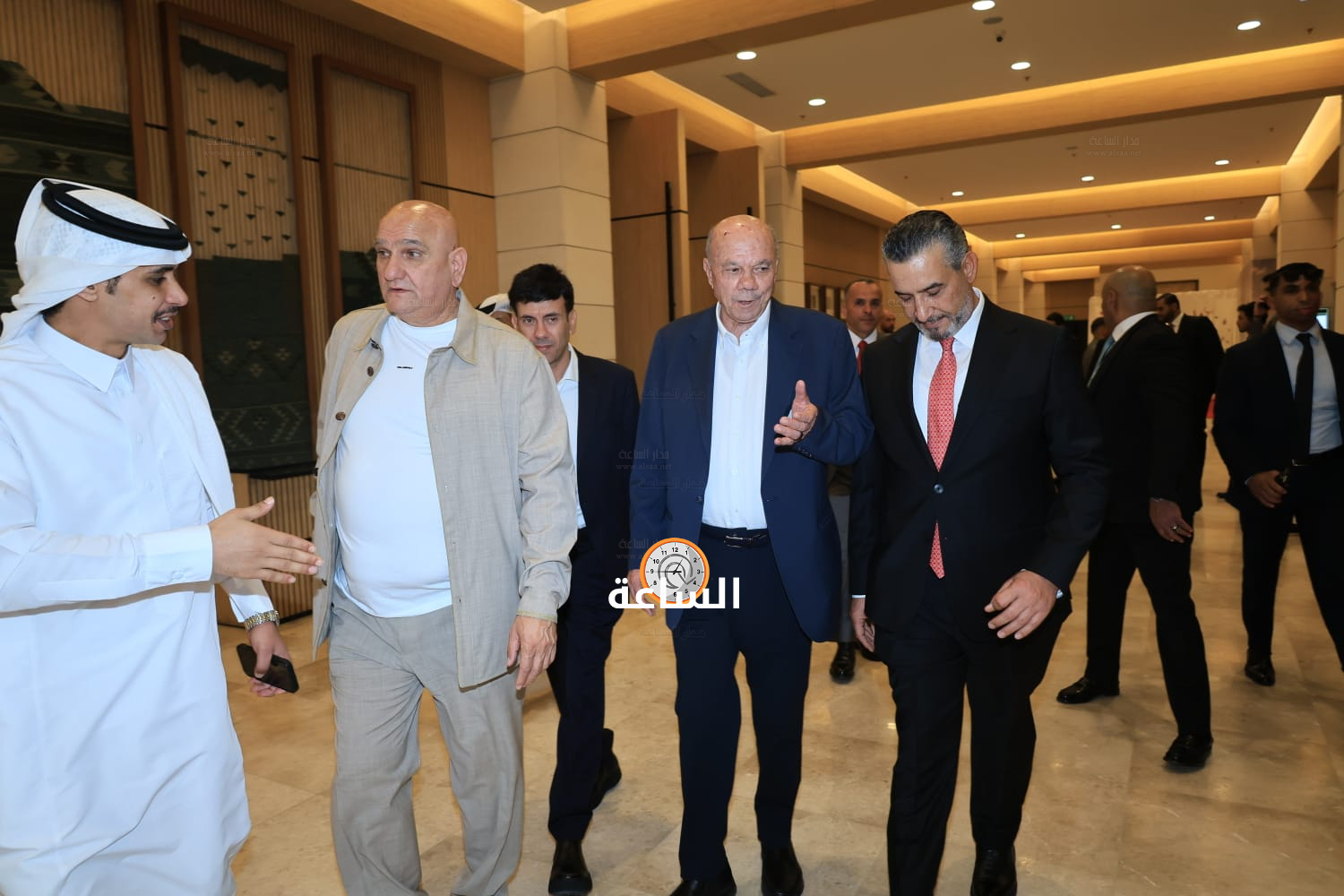 Madar Al-Saa Images 0.4144888139336397