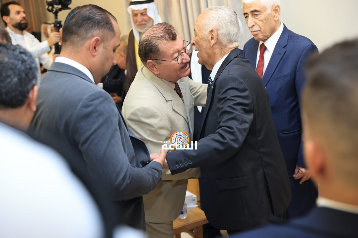 Madar Al-Saa Images 0.31860191391117