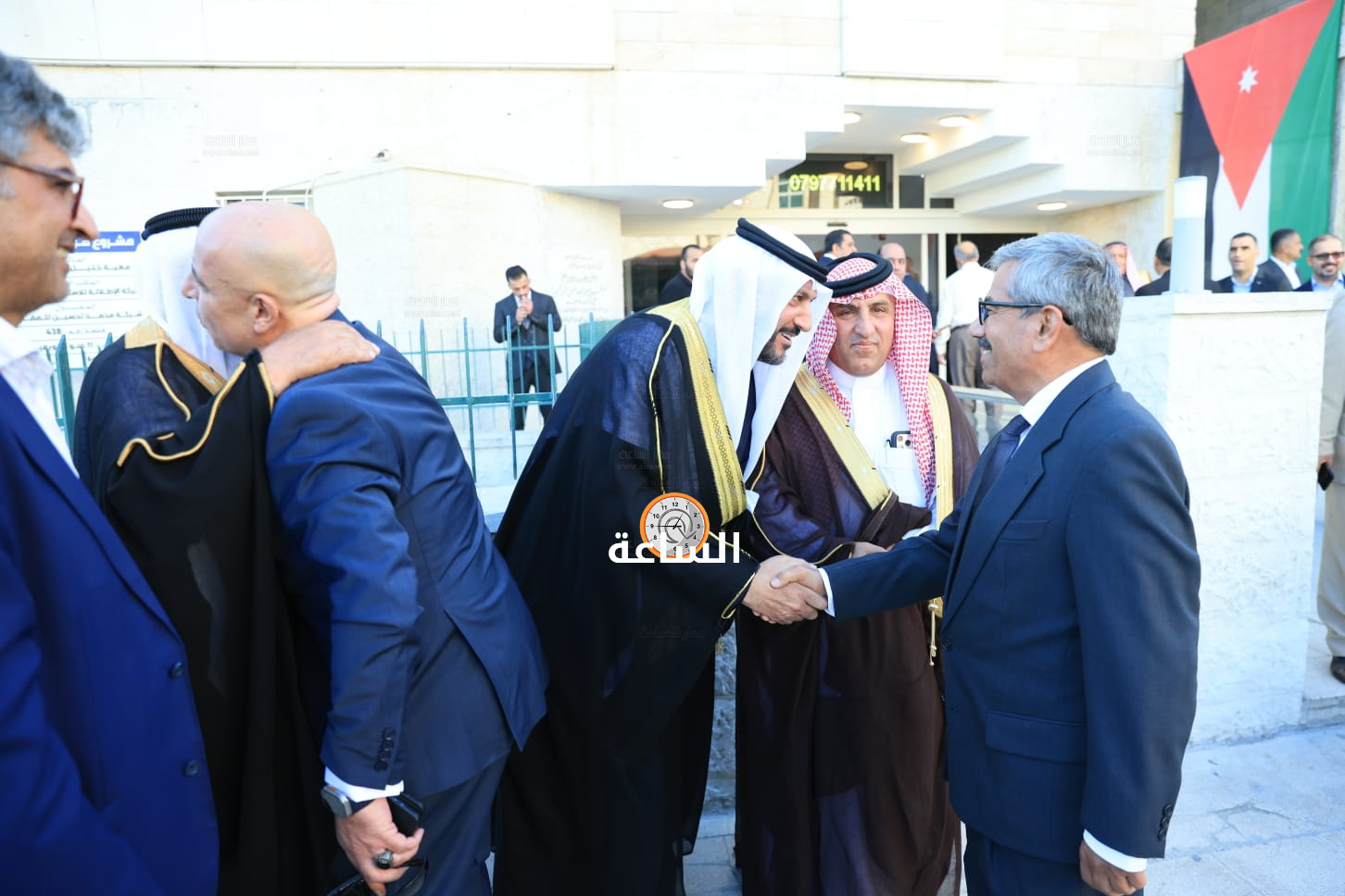 Madar Al-Saa Images 0.5827134071907896