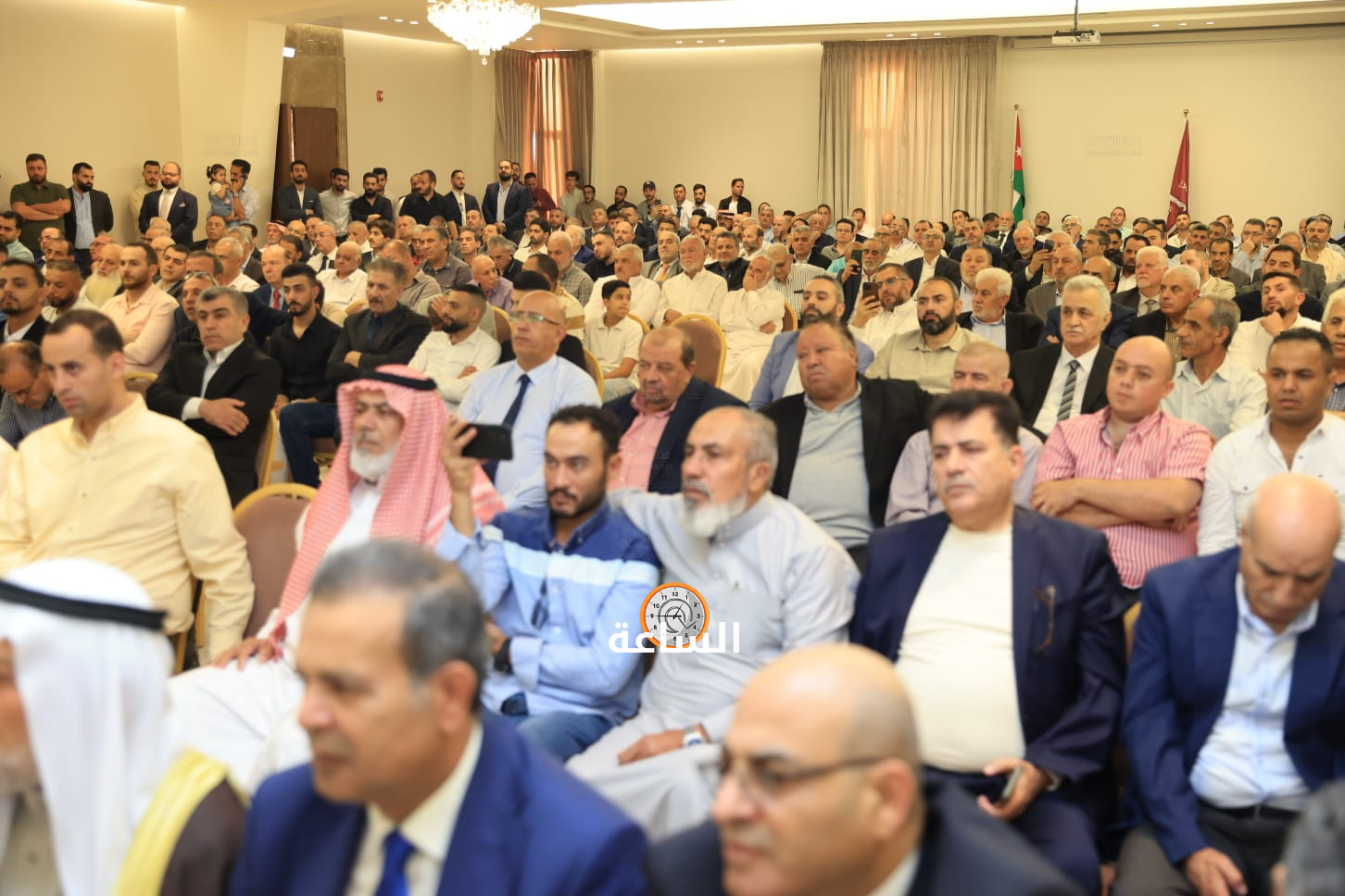 Madar Al-Saa Images 0.025393130864949875
