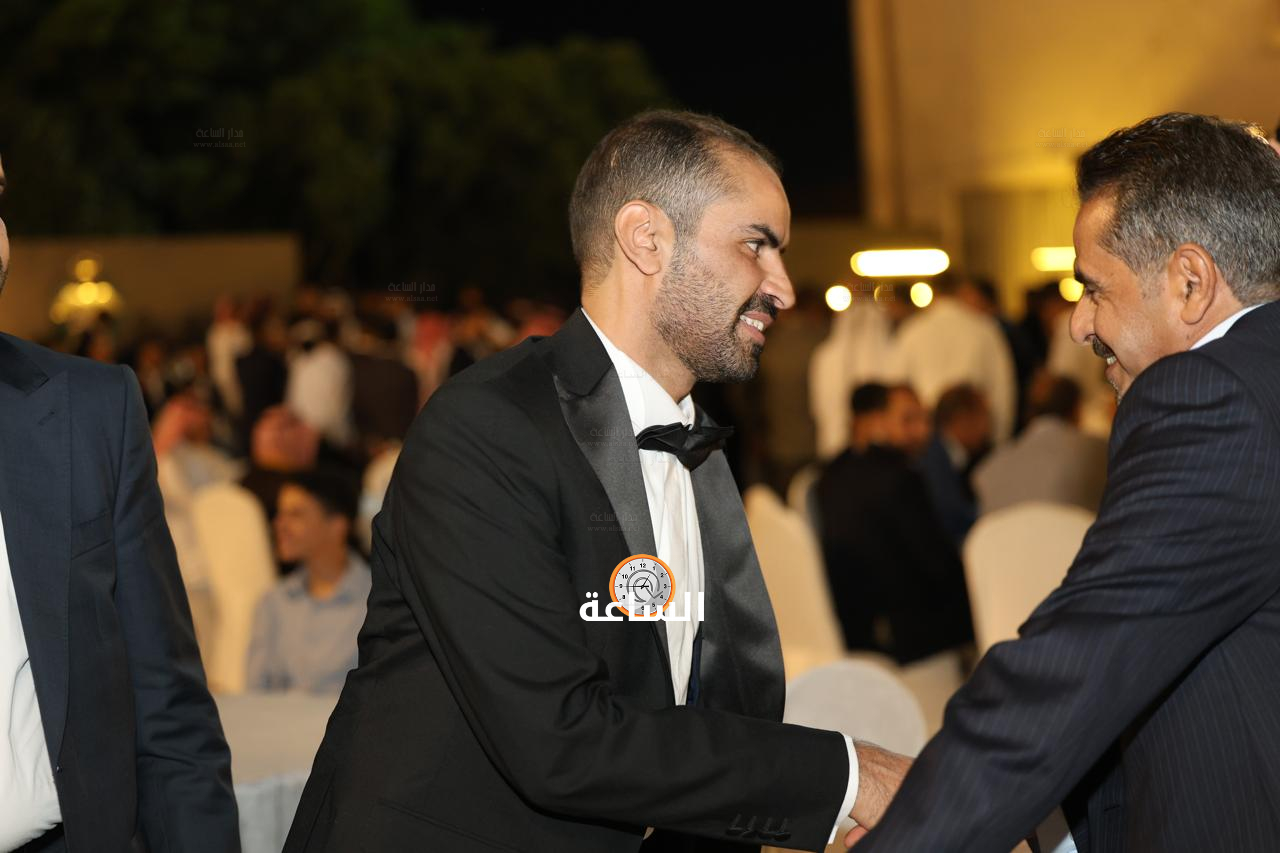 Madar Al-Saa Images 0.44793566785457184