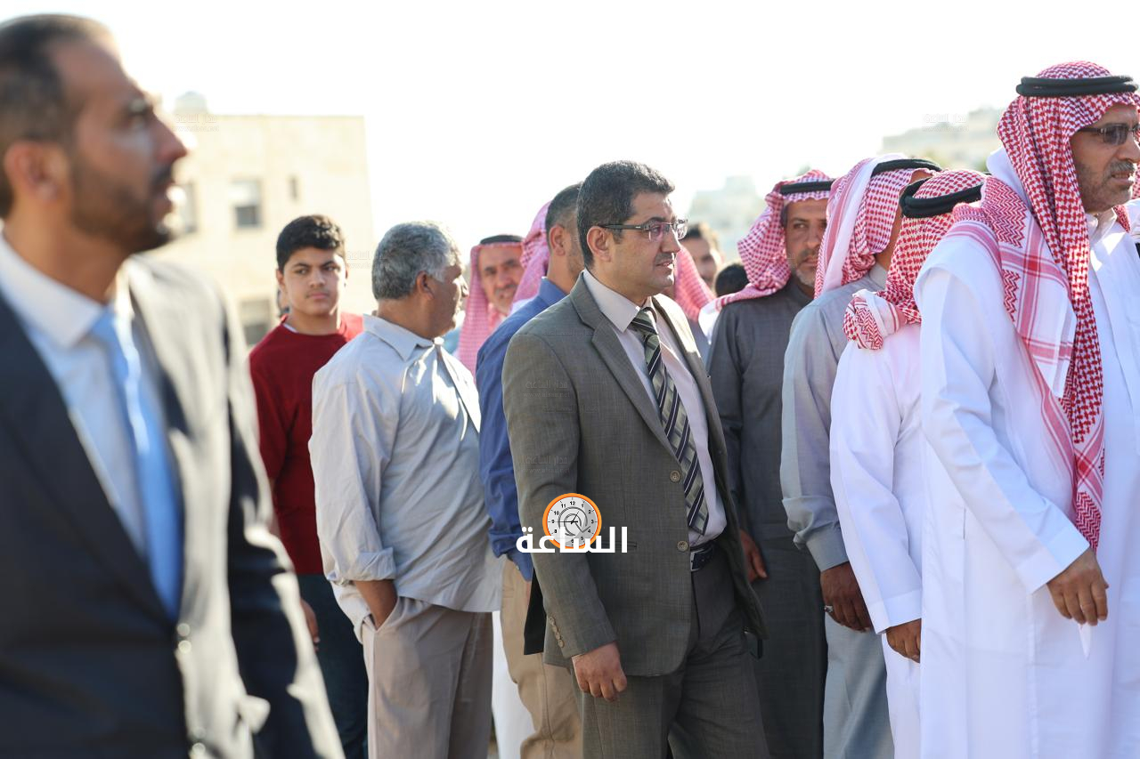 Madar Al-Saa Images 0.2754635414403065