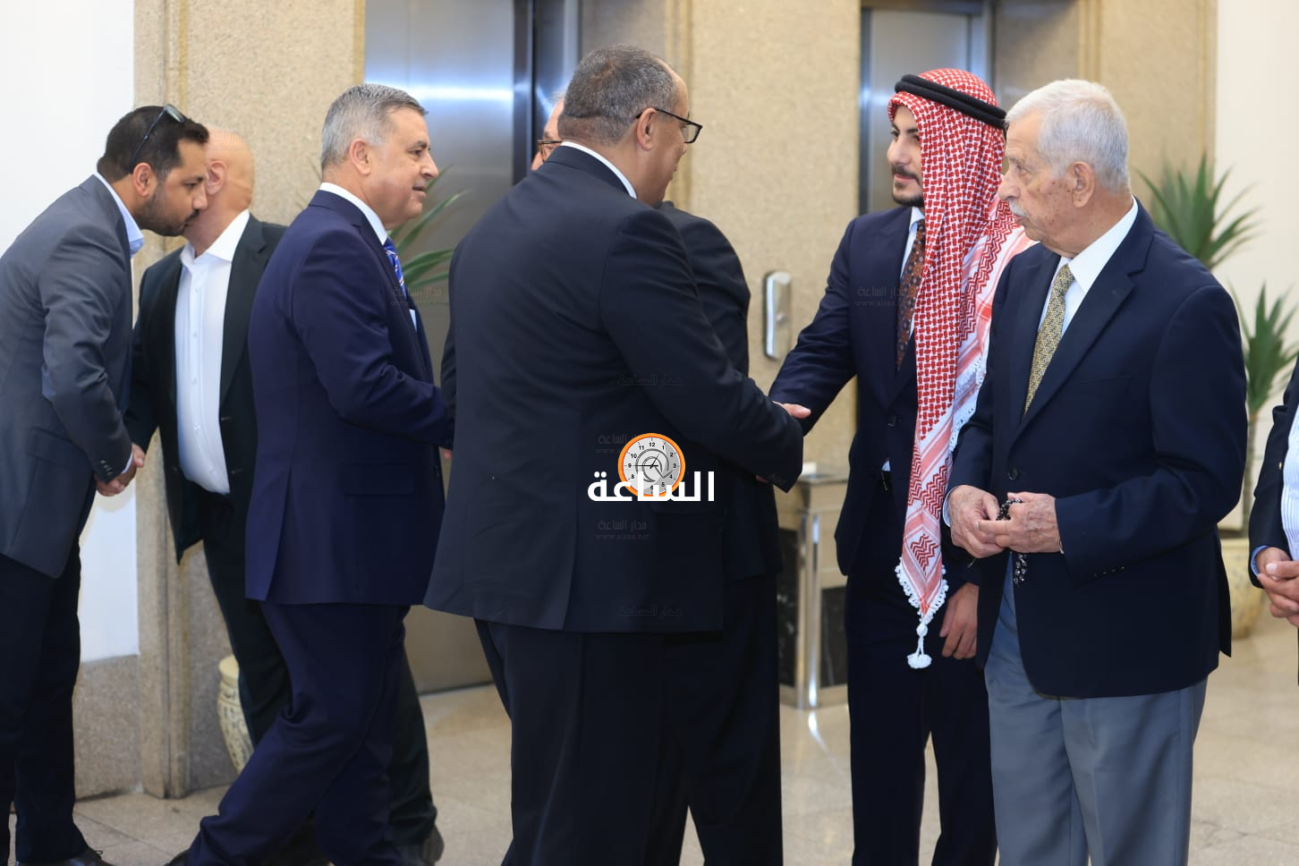 Madar Al-Saa Images 0.19024393886253976