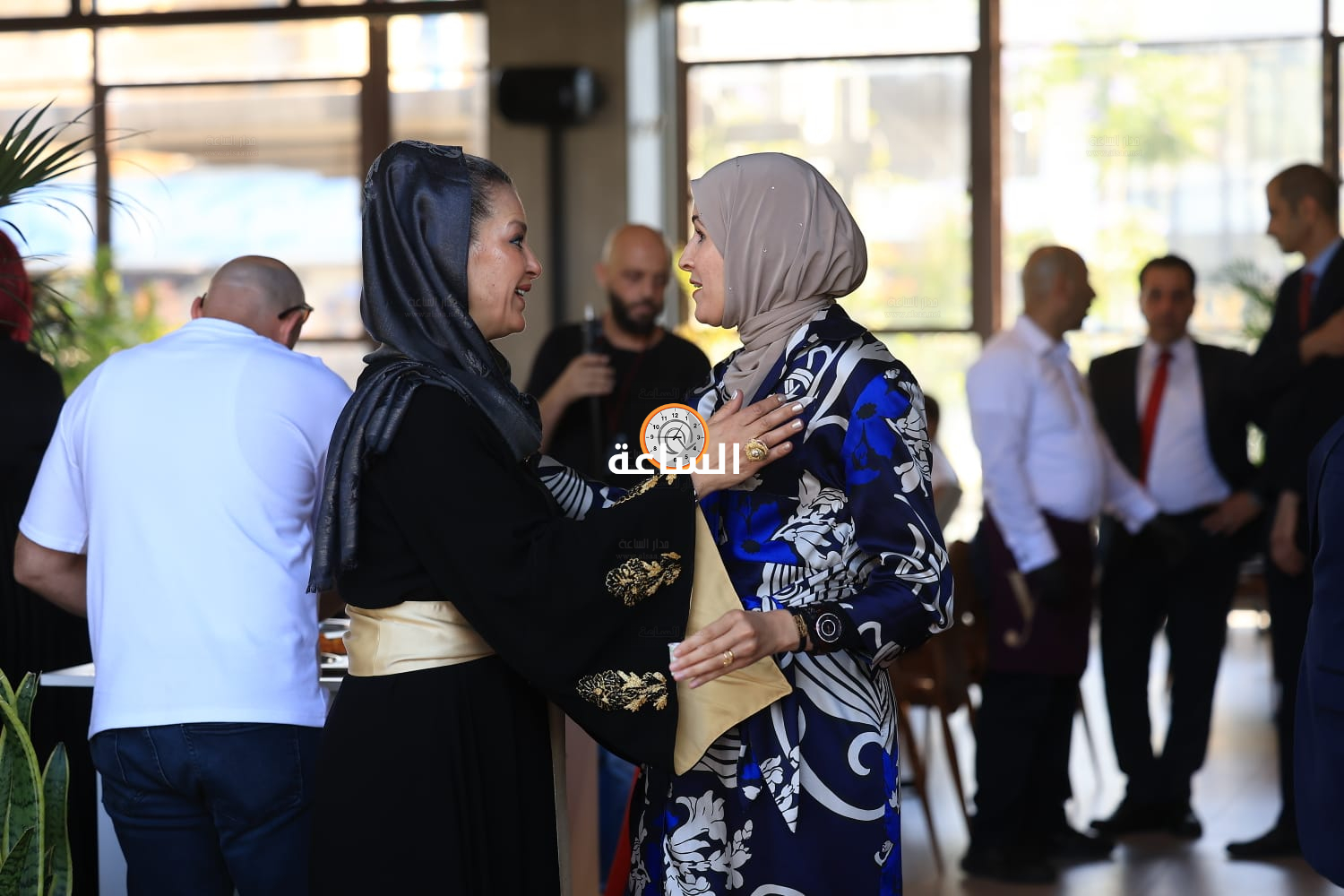 Madar Al-Saa Images 0.03793787868585674