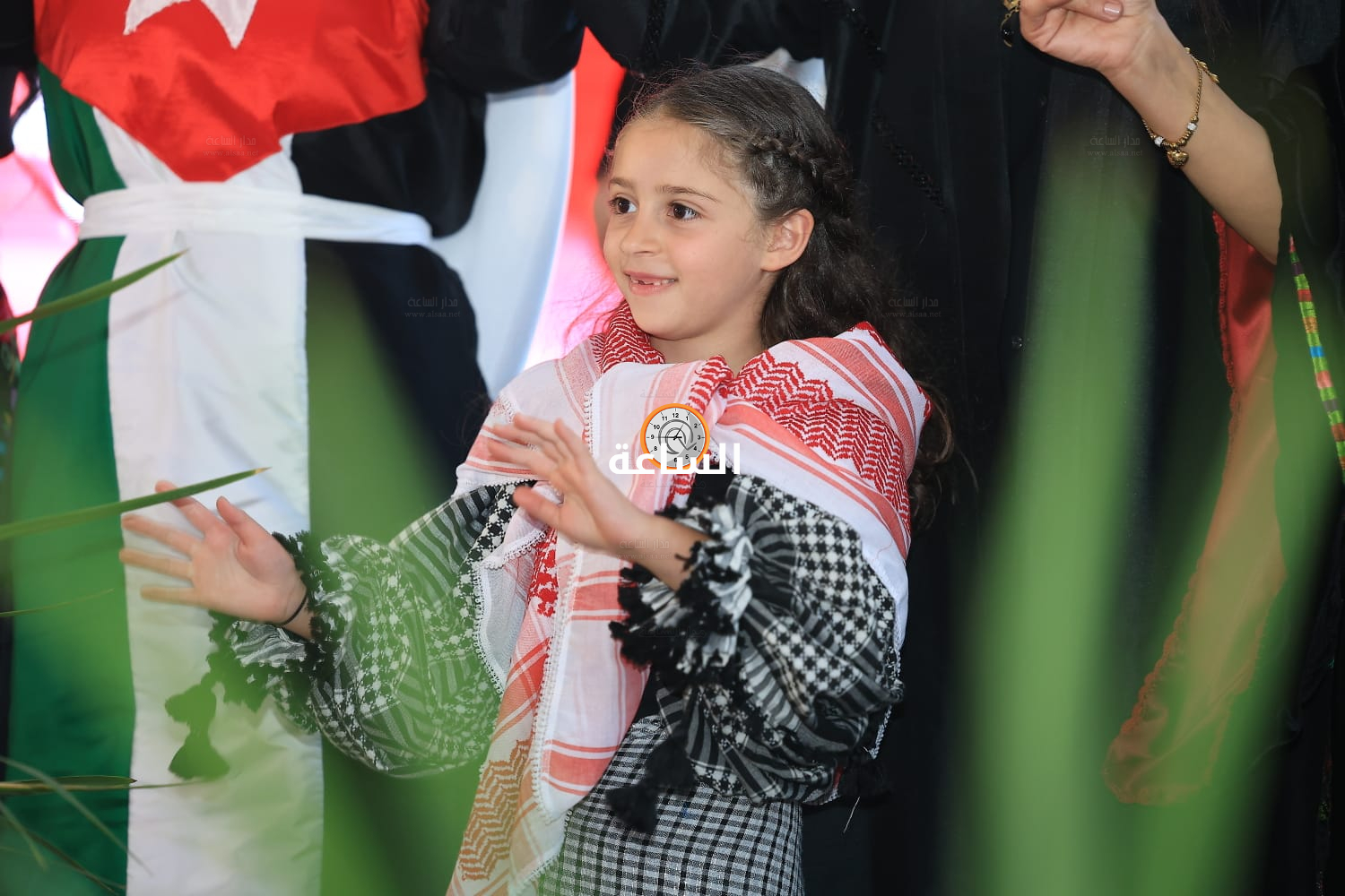 Madar Al-Saa Images 0.9960679852578022