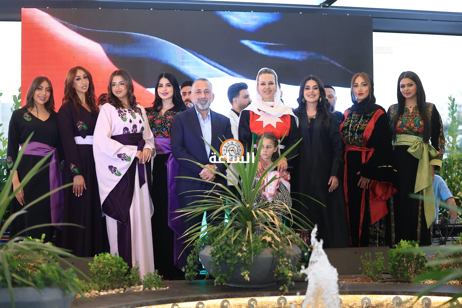 Madar Al-Saa Images 0.8770023189245962