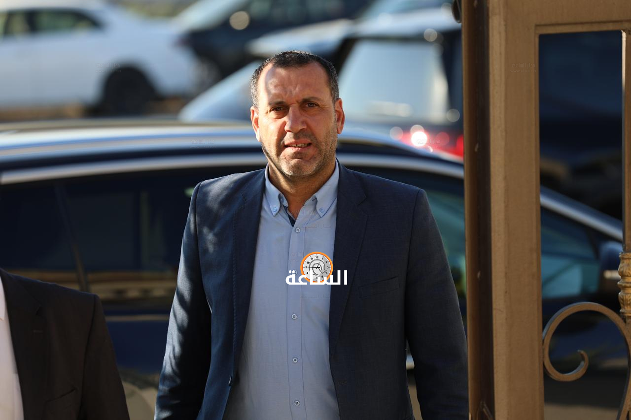 Madar Al-Saa Images 0.38568192285352654