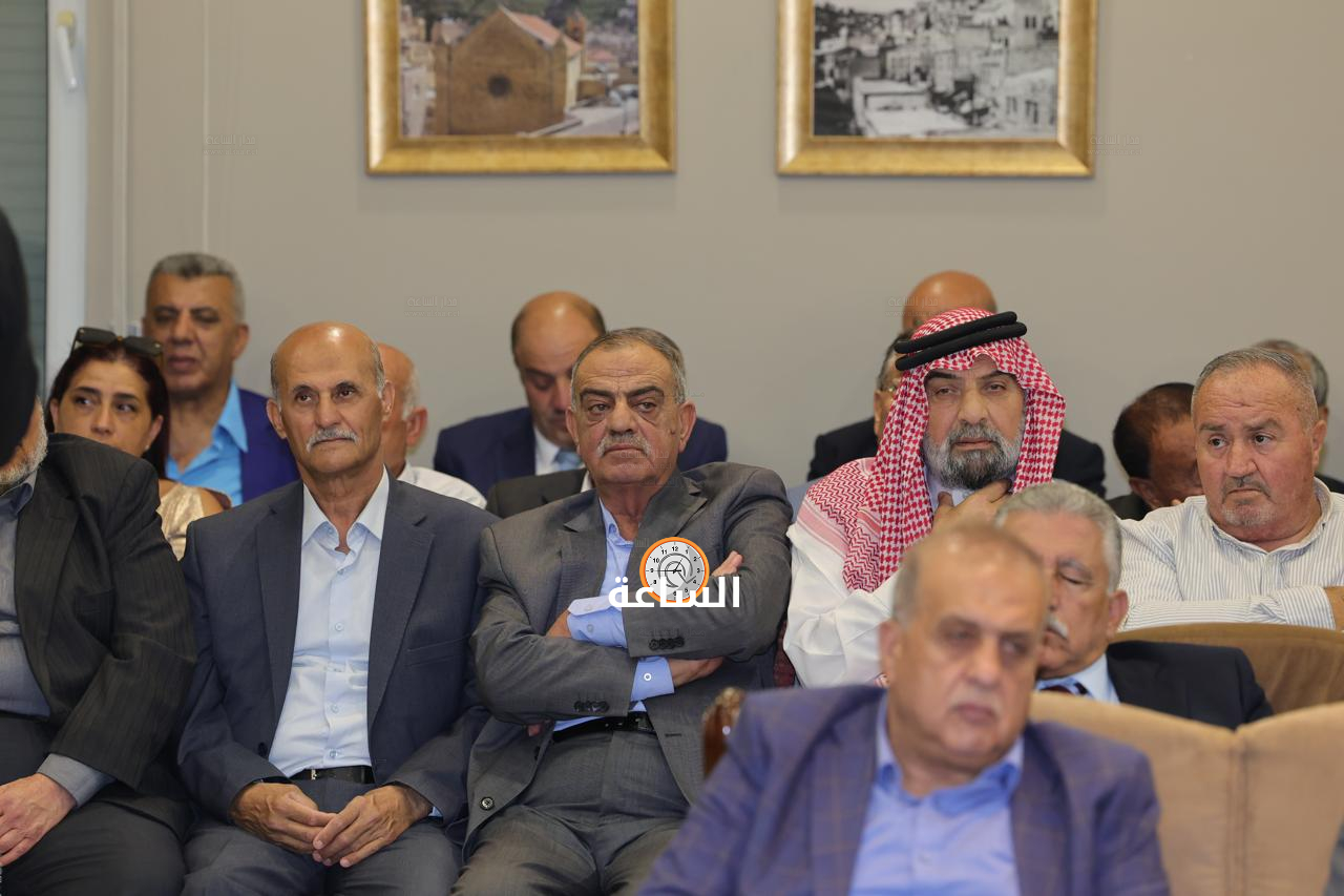Madar Al-Saa Images 0.42237435180236416