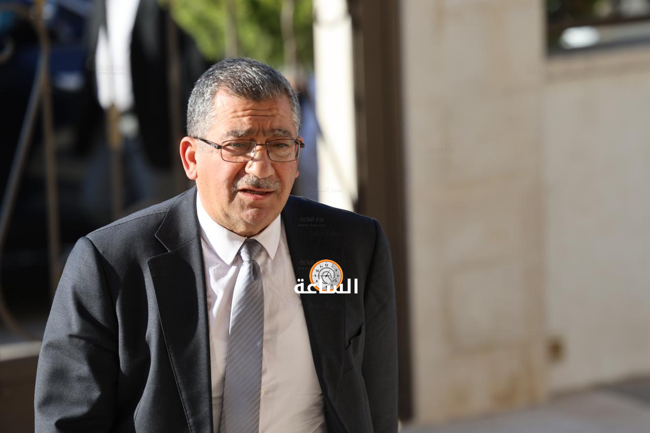 Madar Al-Saa Images 0.410156863516113