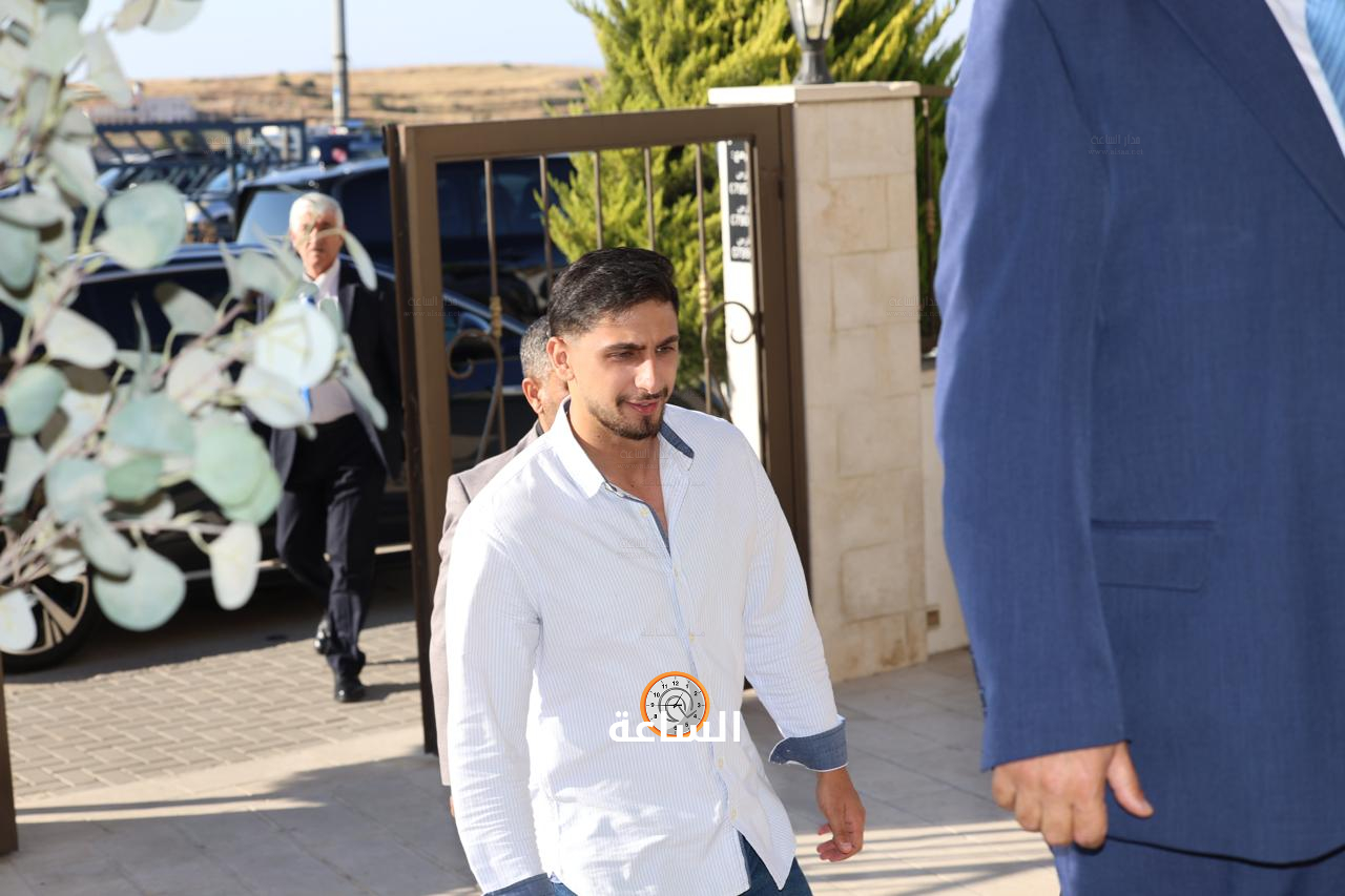 Madar Al-Saa Images 0.39995517280761883