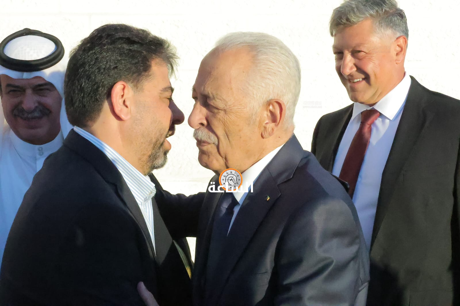 Madar Al-Saa Images 0.7592363361544259