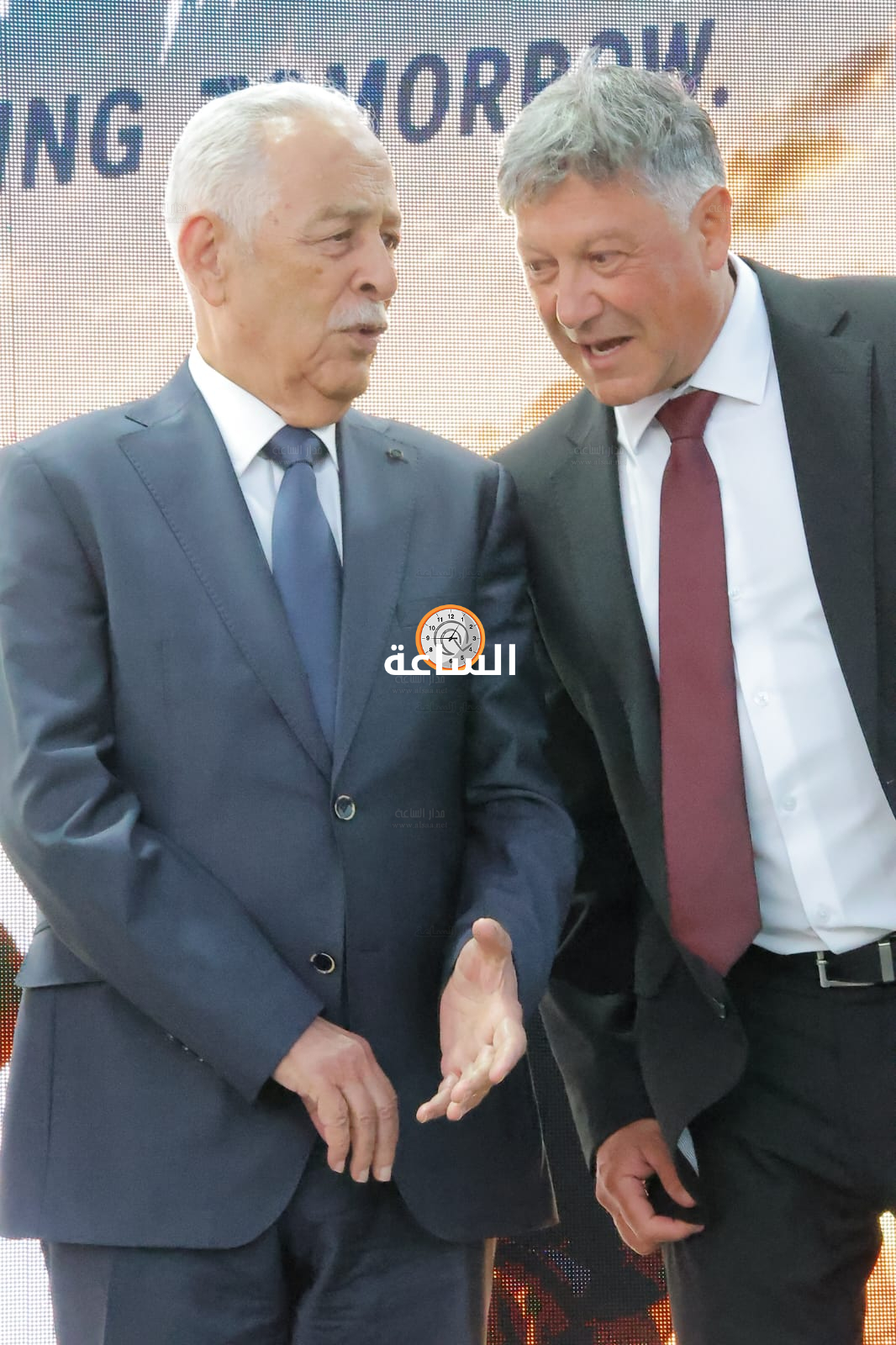 Madar Al-Saa Images 0.3954284285553211