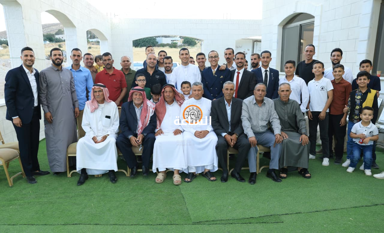 Madar Al-Saa Images 0.8232087629978739