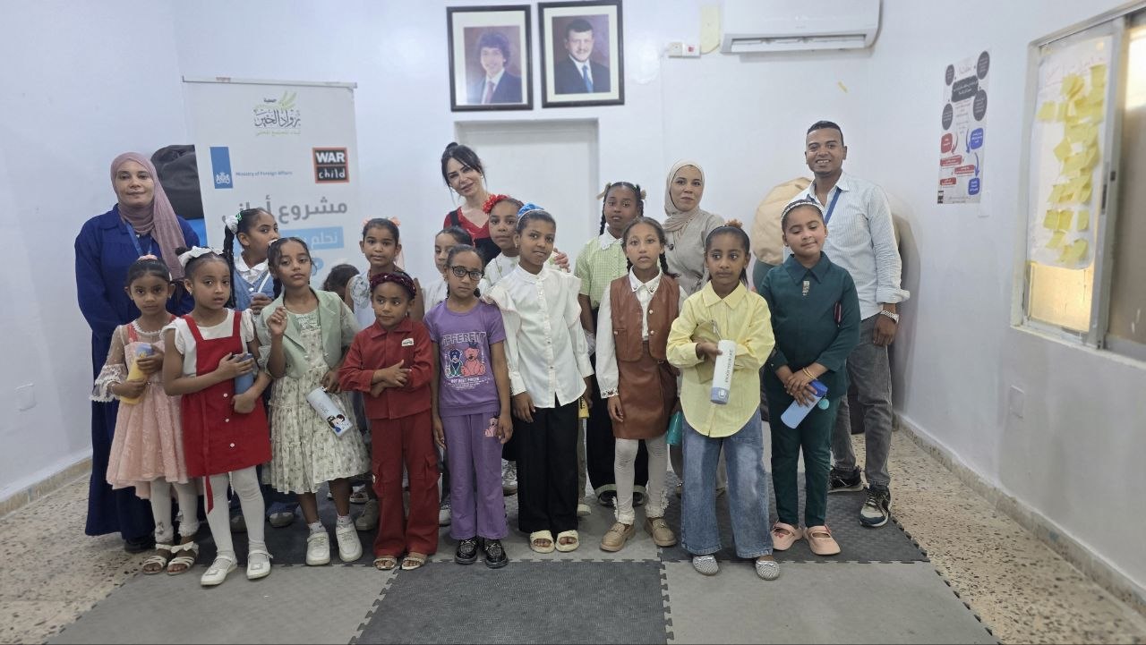 Madar Al-Saa Images 0.8031626387853753