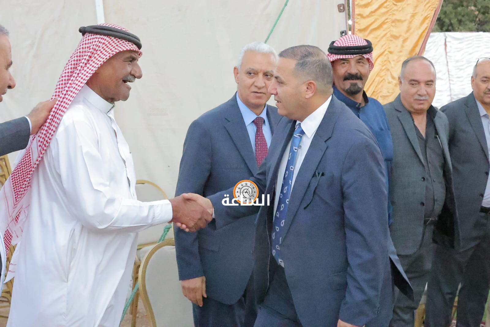 Madar Al-Saa Images 0.515814464100294