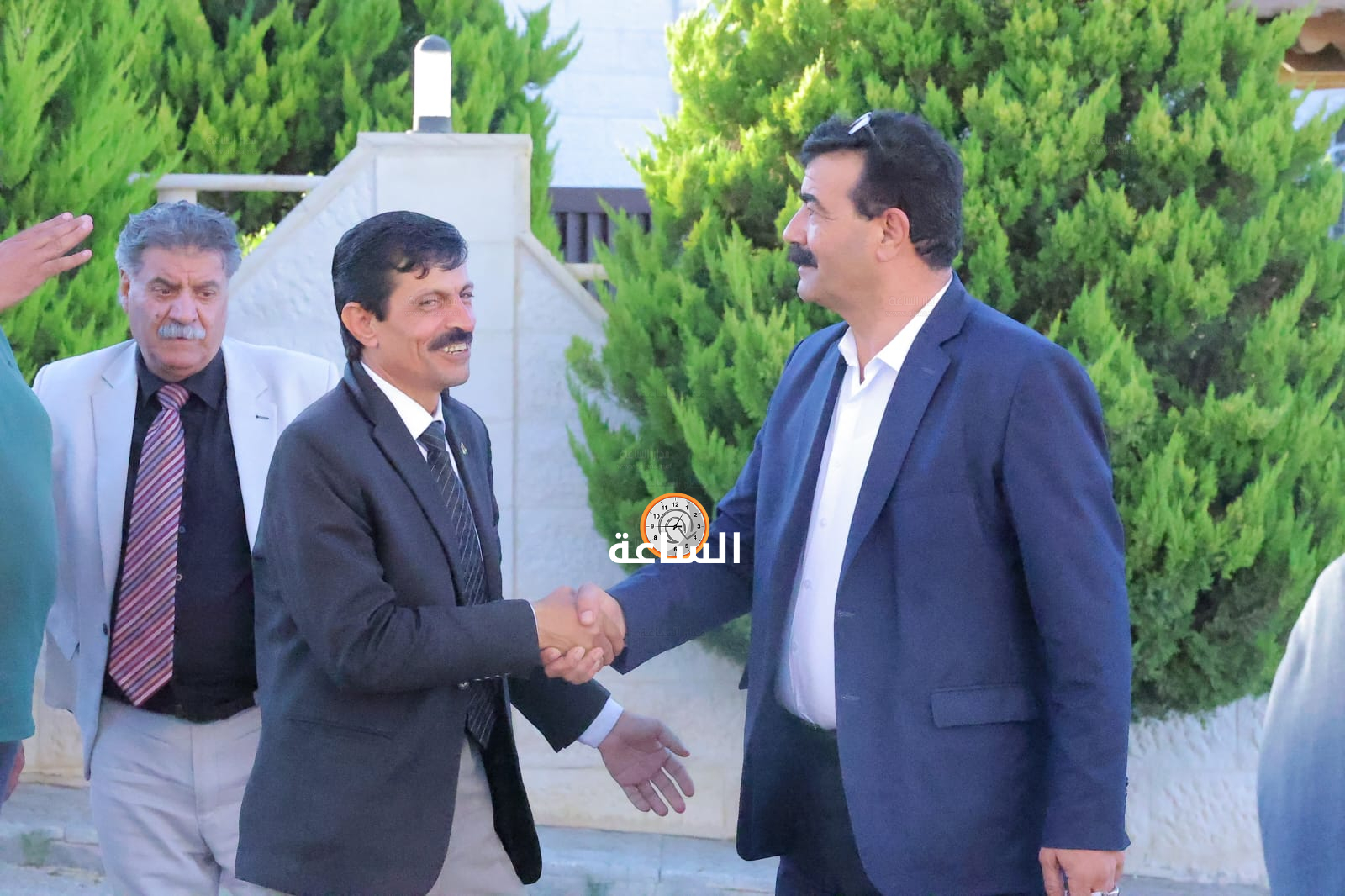 Madar Al-Saa Images 0.9626678402952515