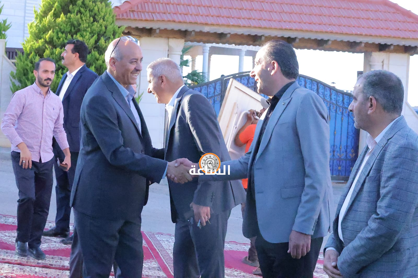 Madar Al-Saa Images 0.583893450656151
