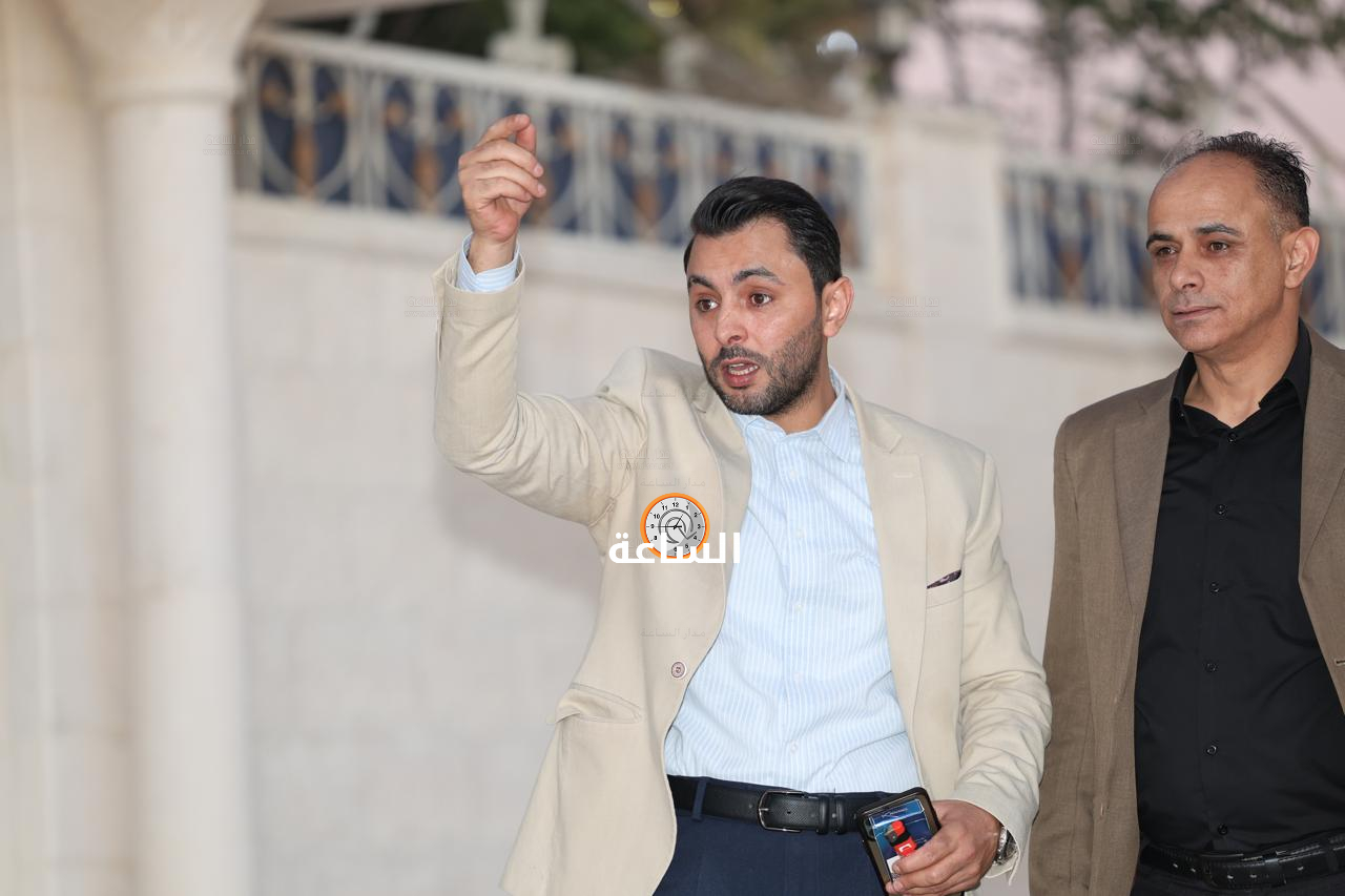Madar Al-Saa Images 0.3711529381704314