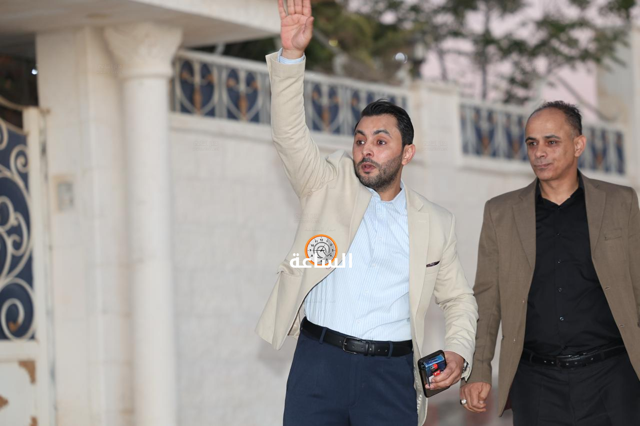 Madar Al-Saa Images 0.32946334016513334