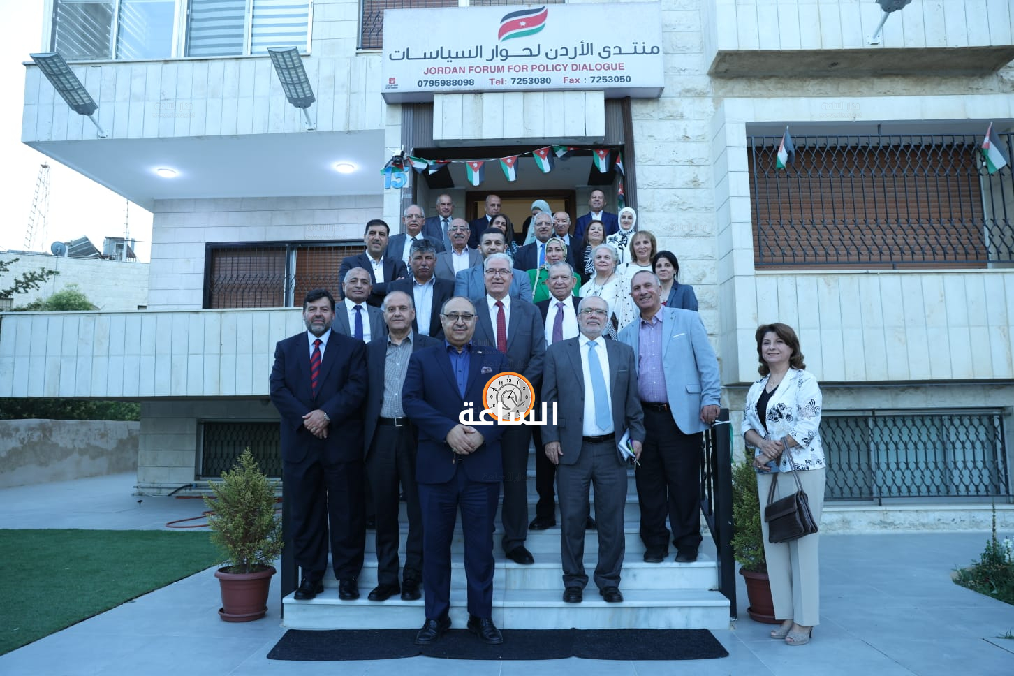 Madar Al-Saa Images 0.8722456177935123