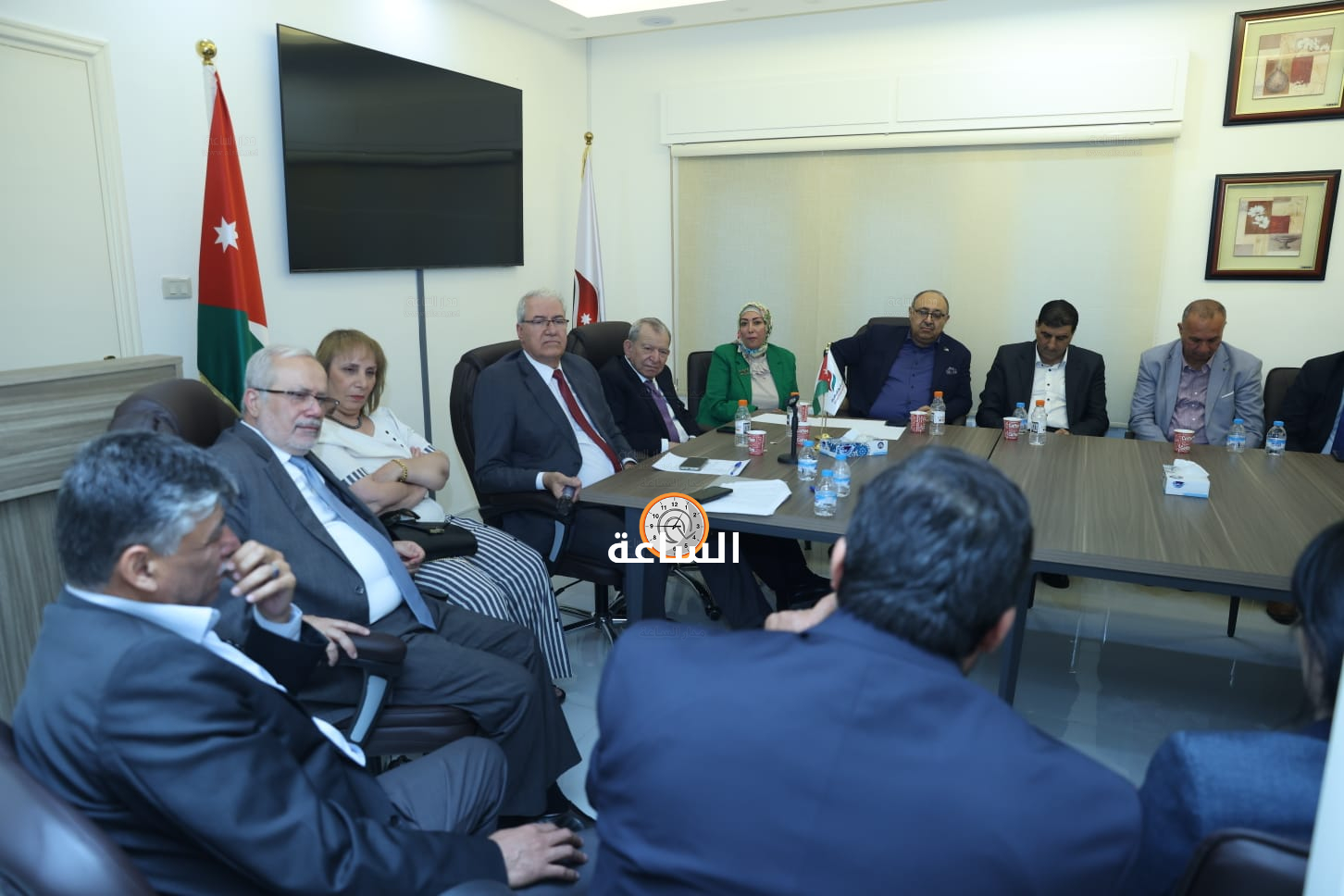 Madar Al-Saa Images 0.4231919691435958