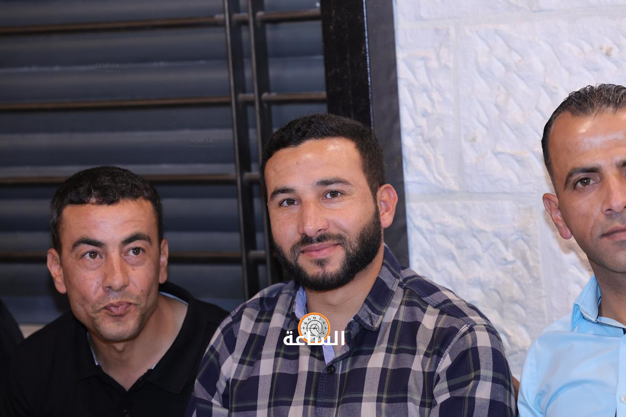 Madar Al-Saa Images 0.17982522051821026