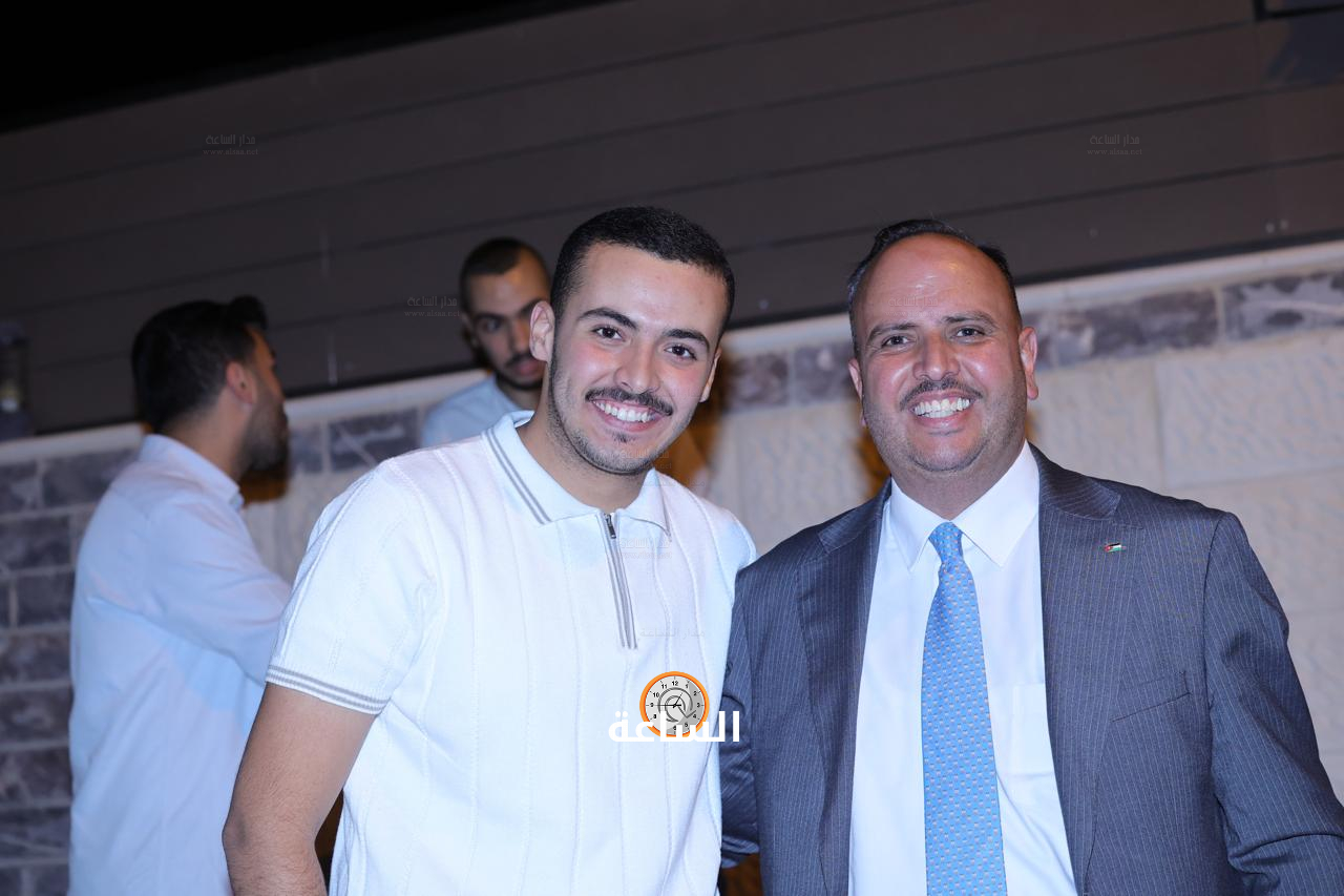 Madar Al-Saa Images 0.37827715249346505