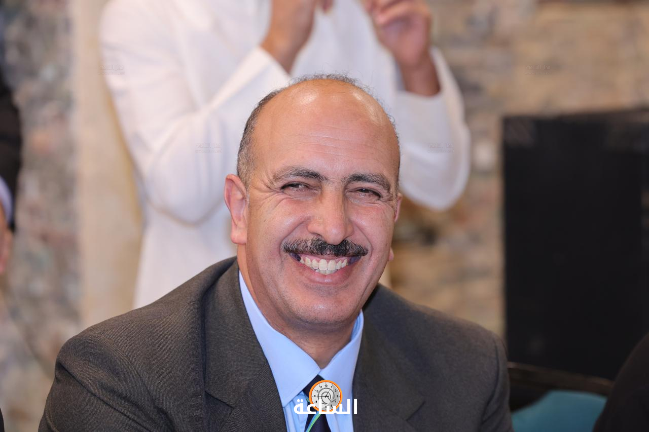 Madar Al-Saa Images 0.8019524475013112