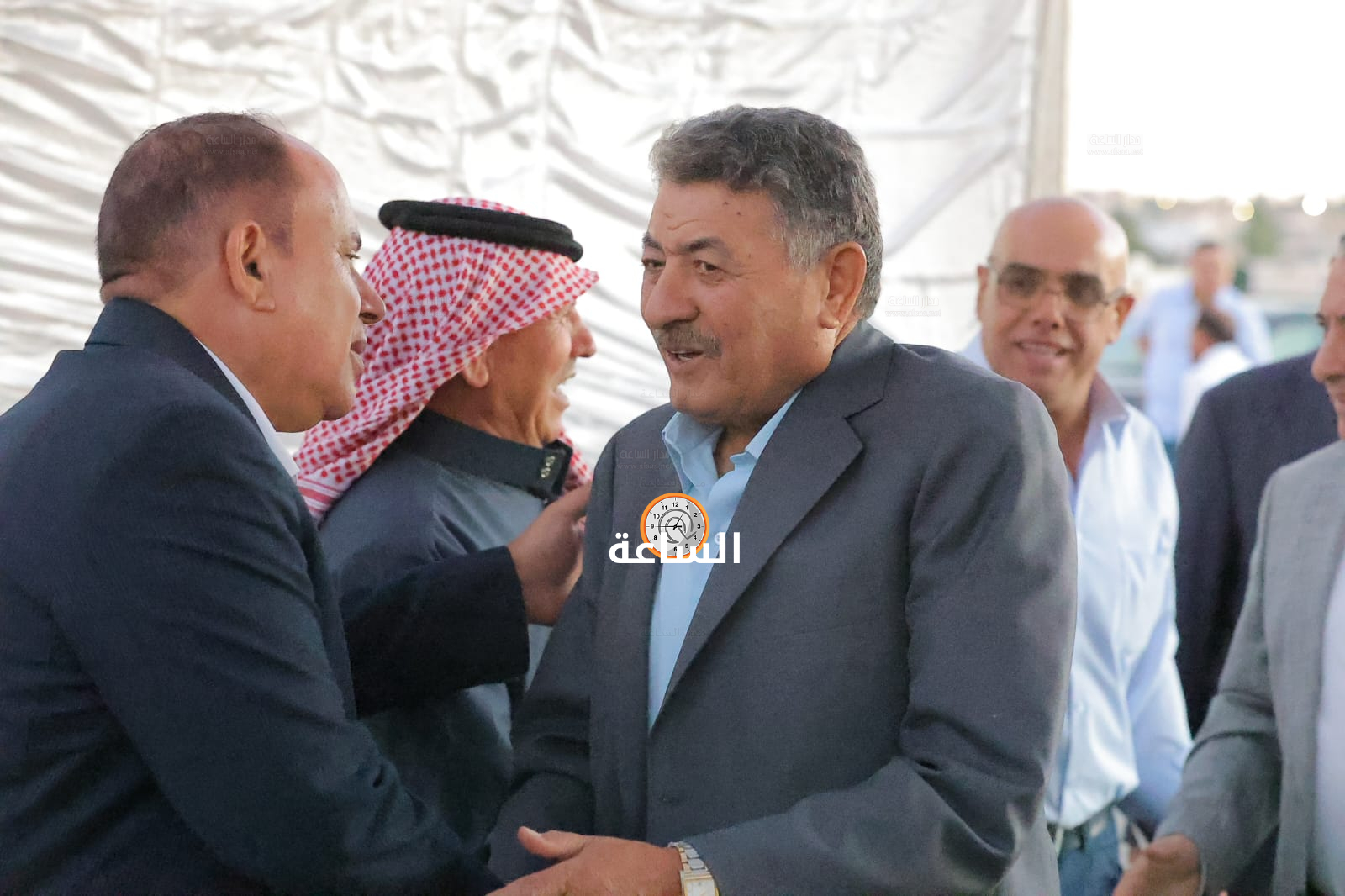 Madar Al-Saa Images 0.1350633662265217