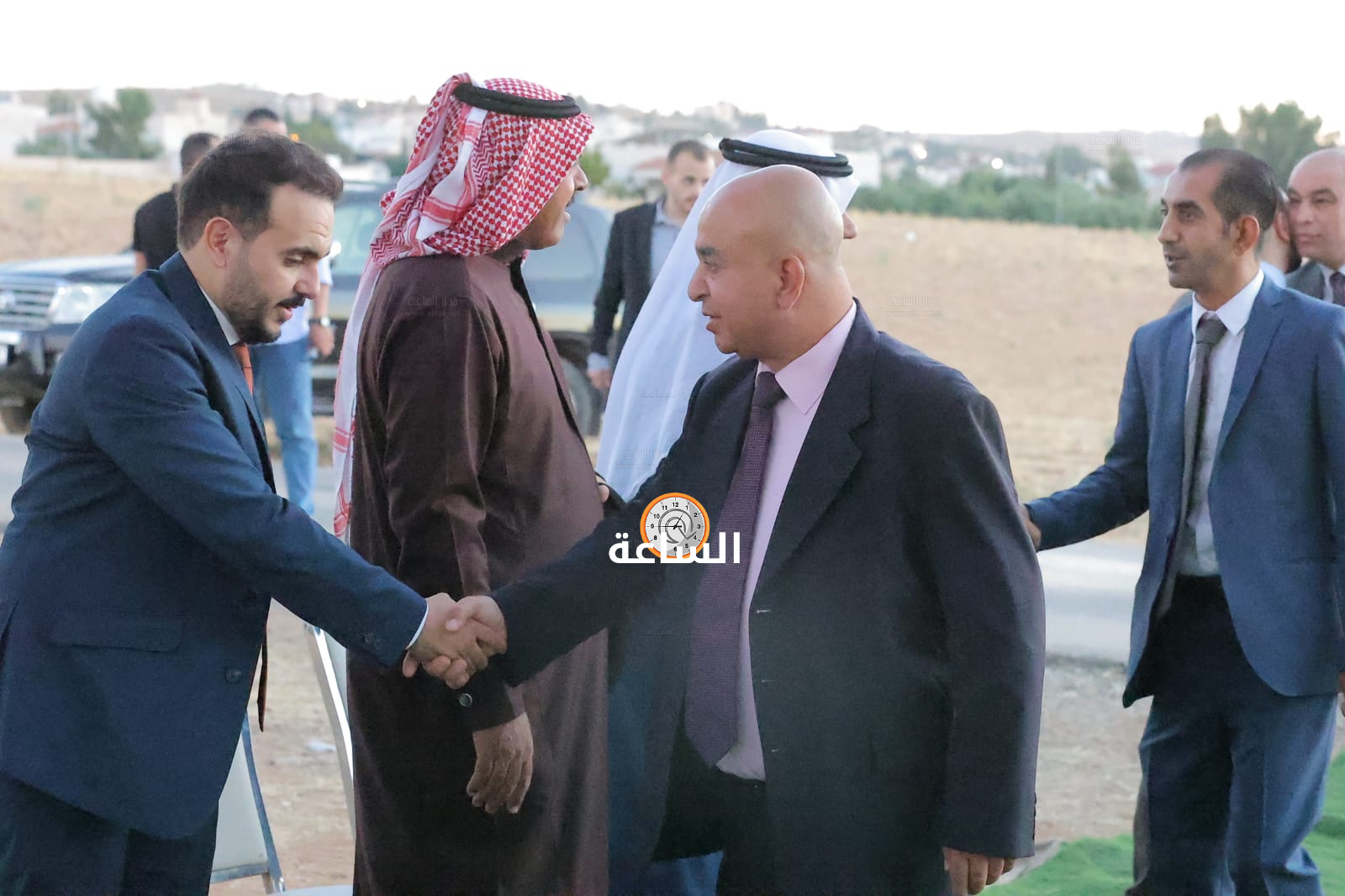 Madar Al-Saa Images 0.9983443564292687