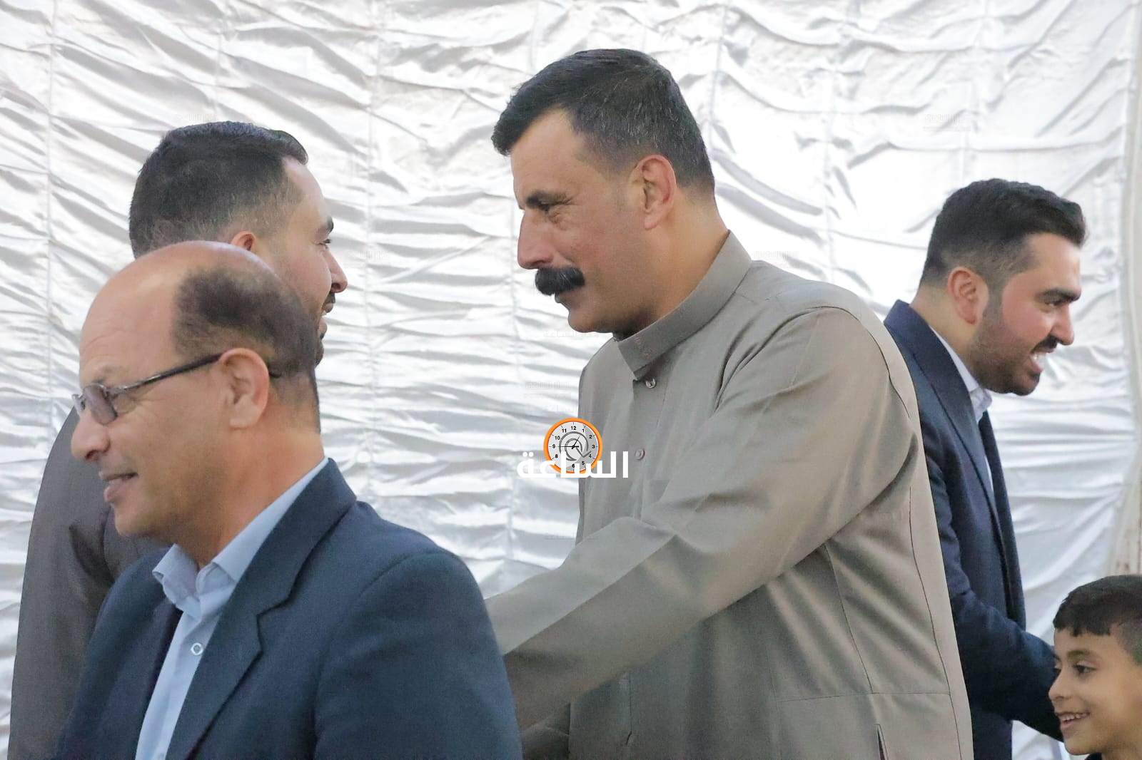 Madar Al-Saa Images 0.4865553086358888