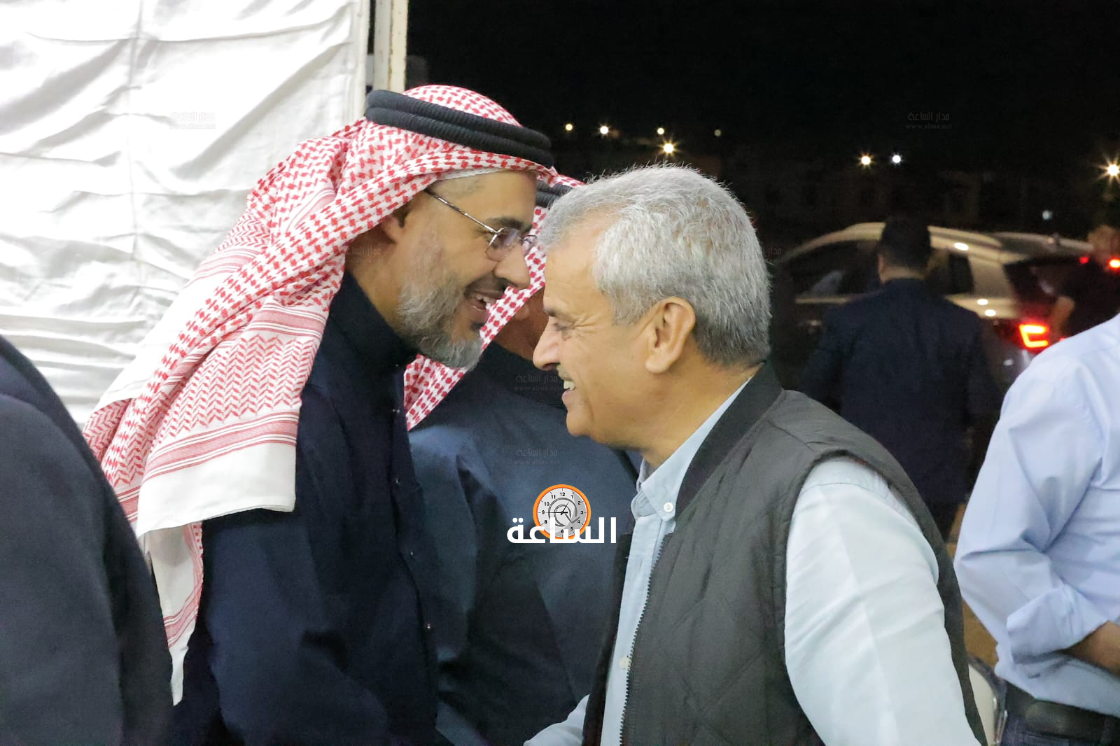 Madar Al-Saa Images 0.430433850303207