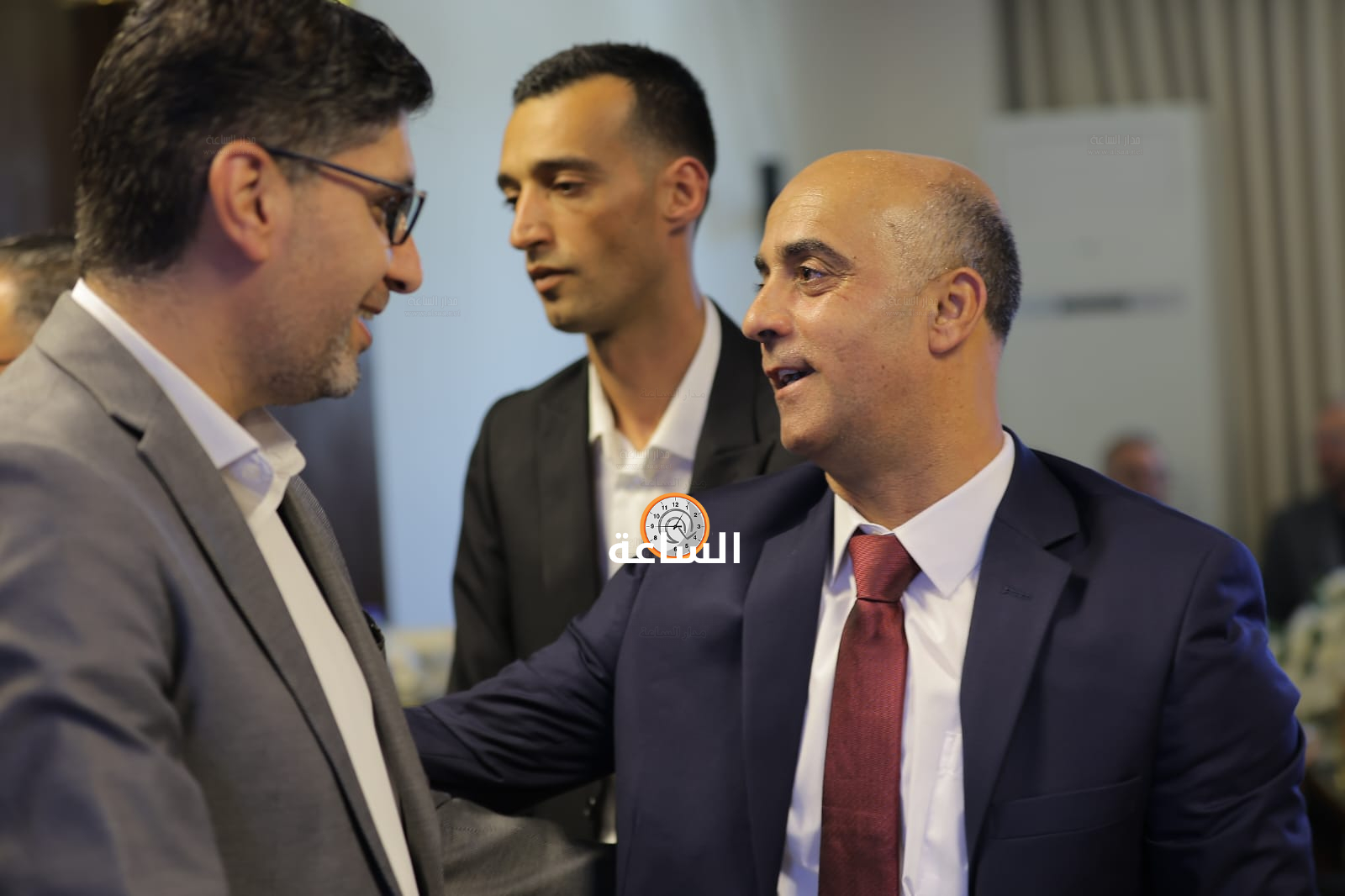 Madar Al-Saa Images 0.4241203645014867