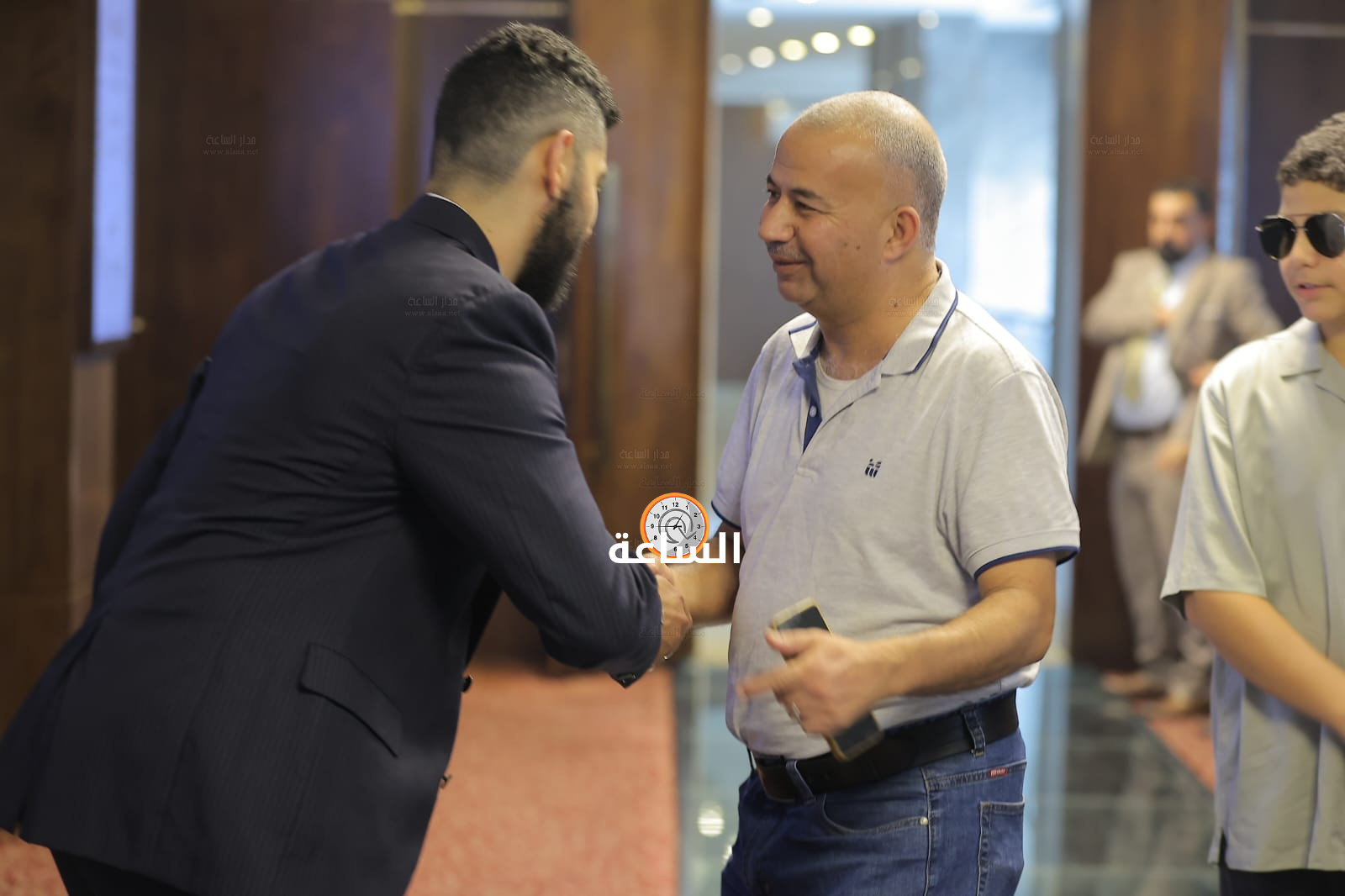 Madar Al-Saa Images 0.6053579273614575