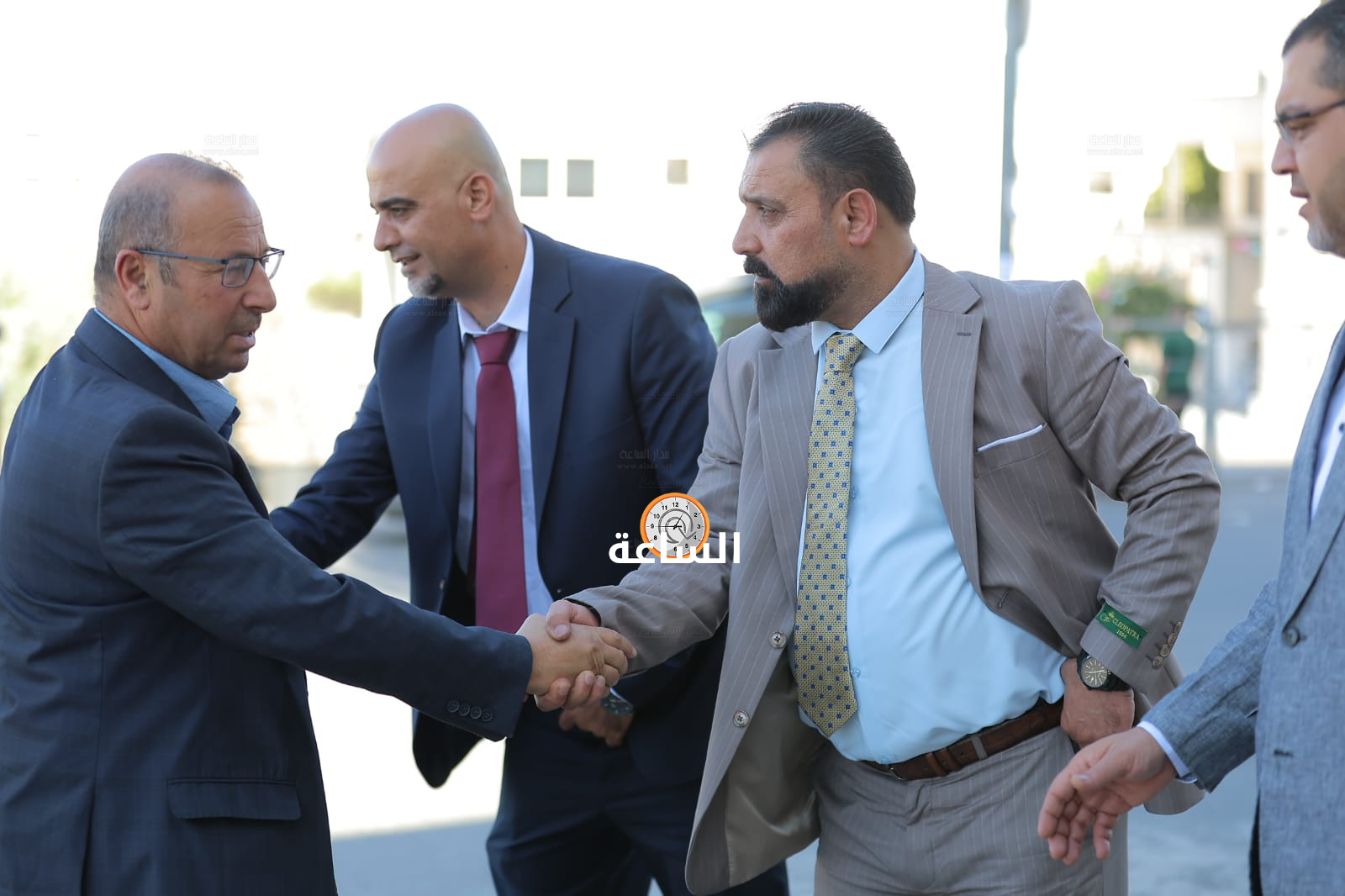 Madar Al-Saa Images 0.803050606083121