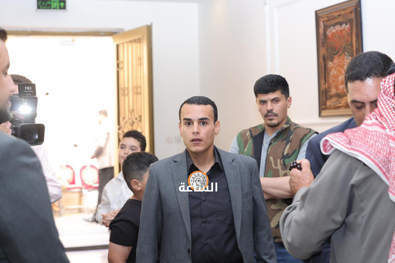 Madar Al-Saa Images 0.41657410623440083