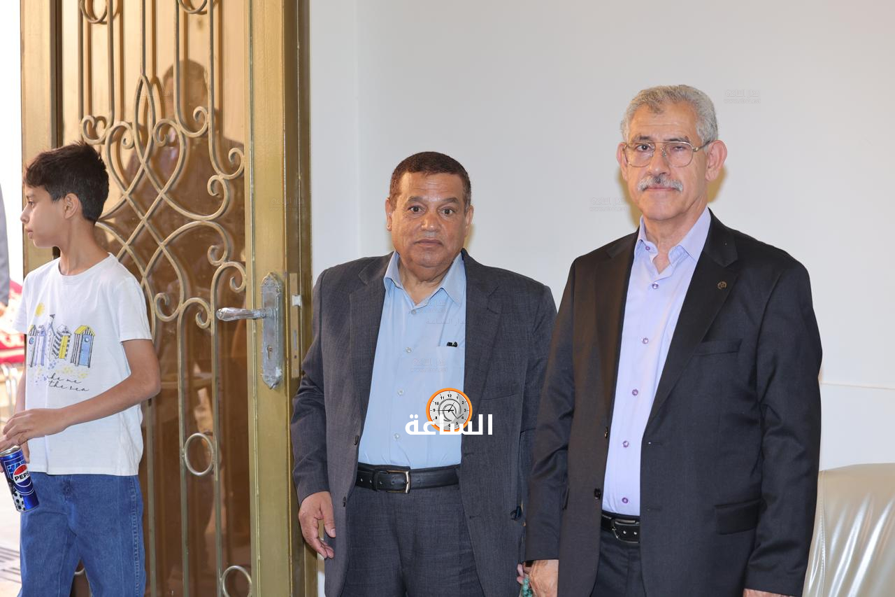 Madar Al-Saa Images 0.15712288285357467