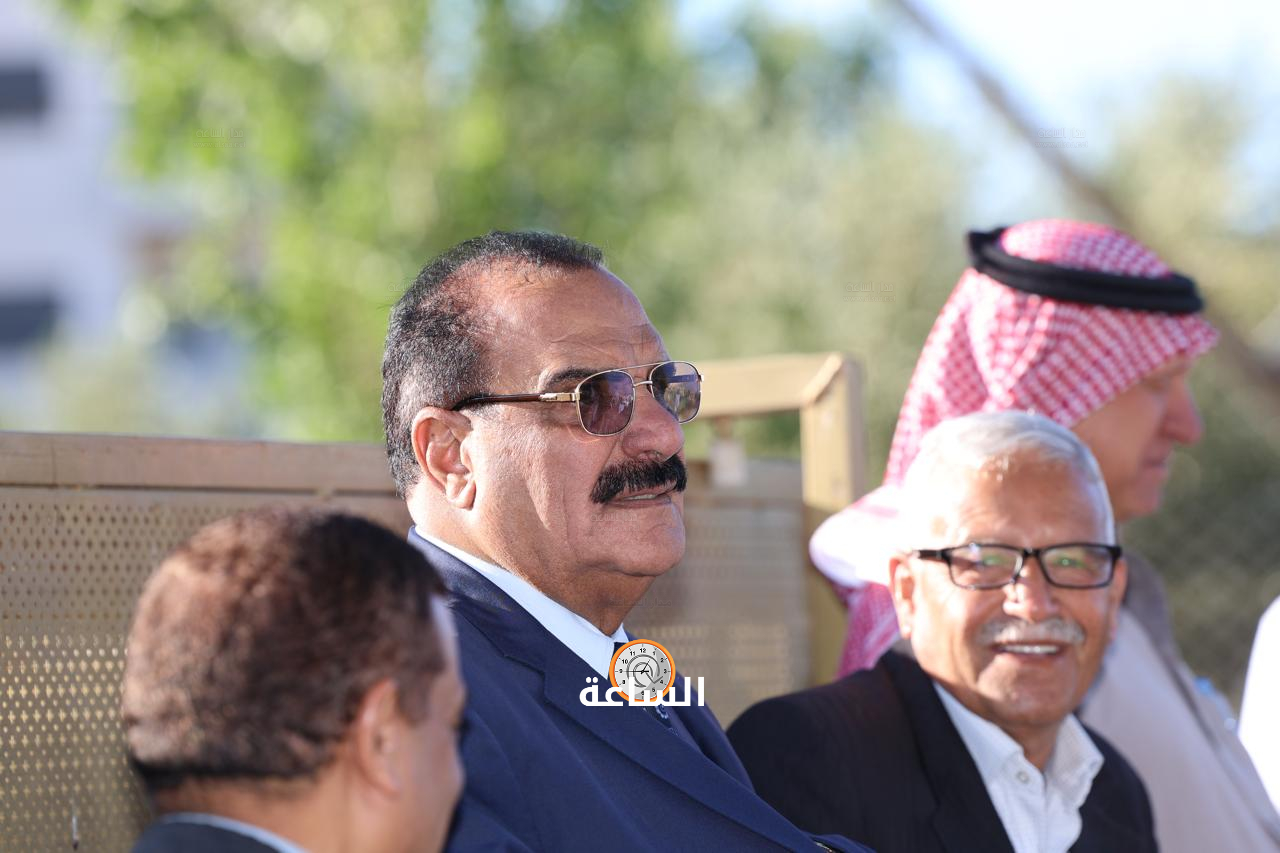 Madar Al-Saa Images 0.24856419435449129