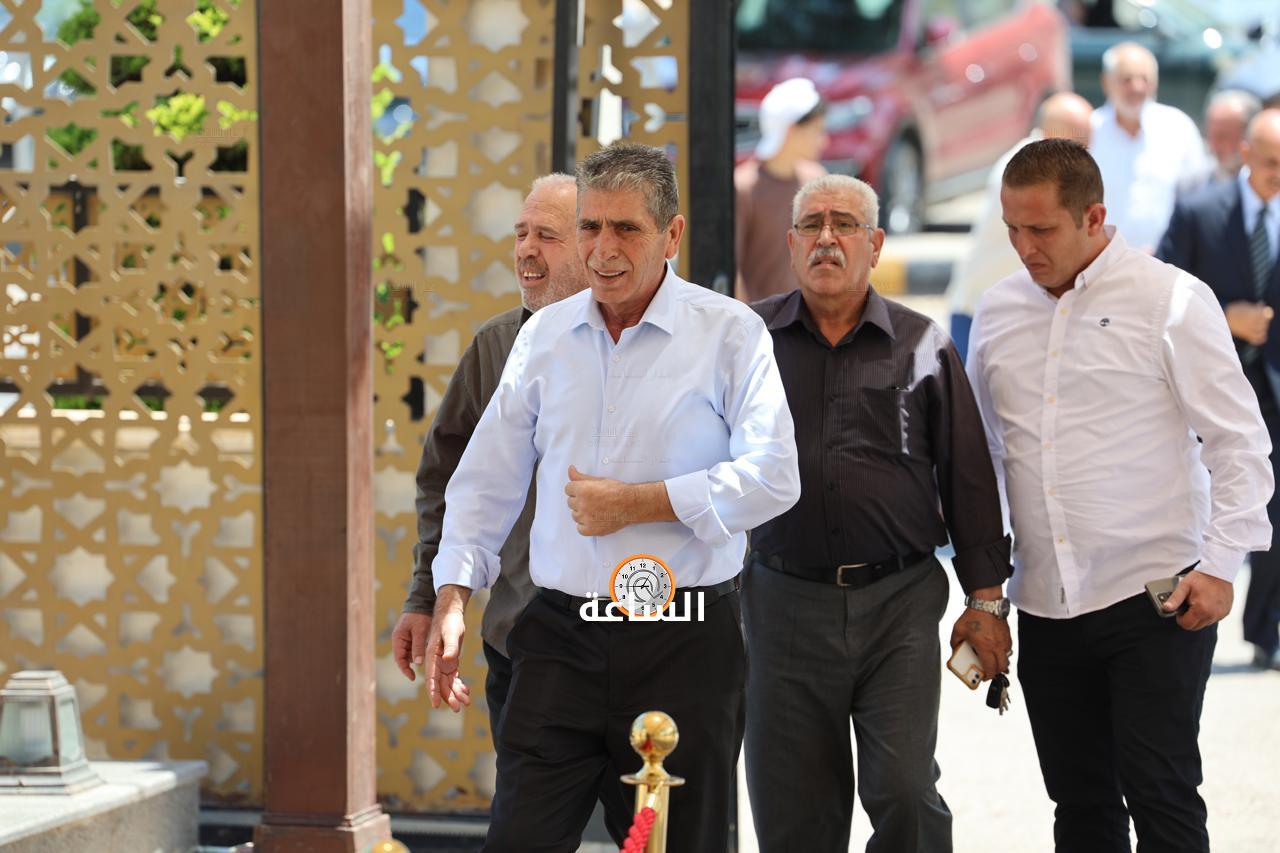 Madar Al-Saa Images 0.45012940175428495