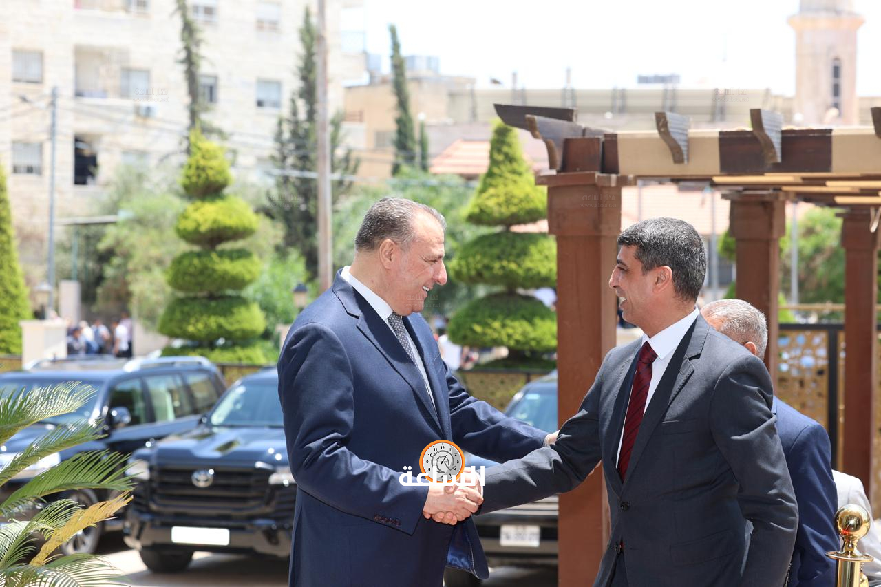 Madar Al-Saa Images 0.5568092724508011