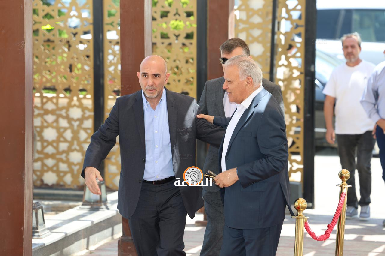 Madar Al-Saa Images 0.32709011752617145