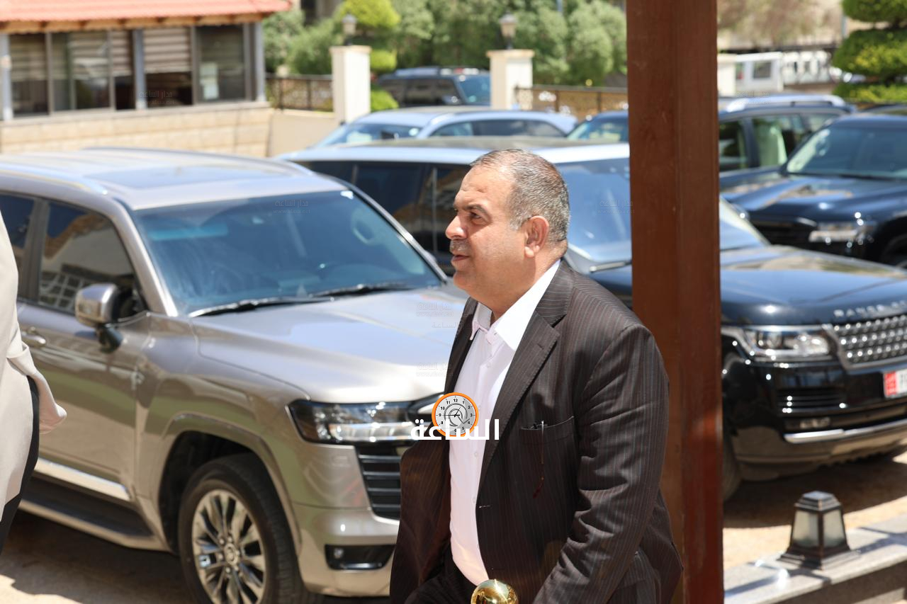 Madar Al-Saa Images 0.6363376612558004