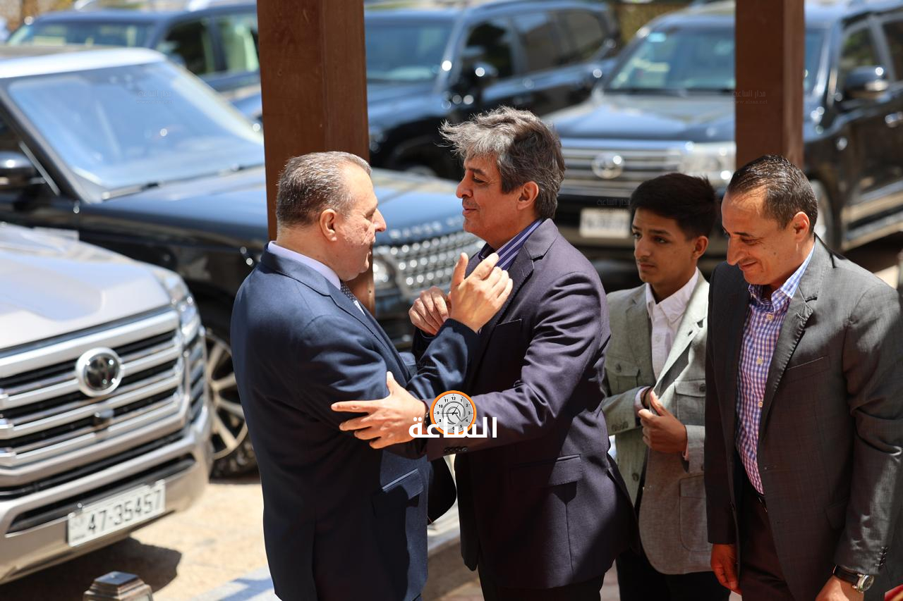 Madar Al-Saa Images 0.003979455191166825