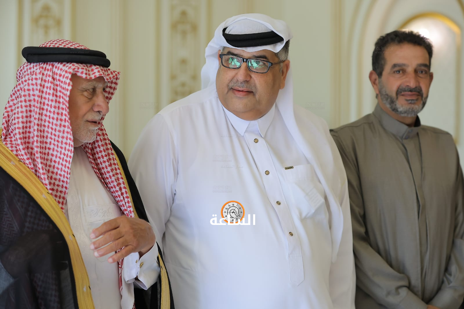 Madar Al-Saa Images 0.31831174858453126