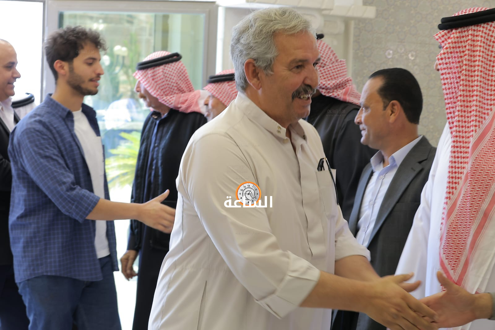 Madar Al-Saa Images 0.43355852192313427