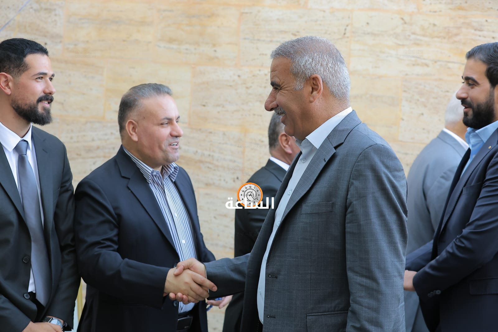 Madar Al-Saa Images 0.1579420773474347