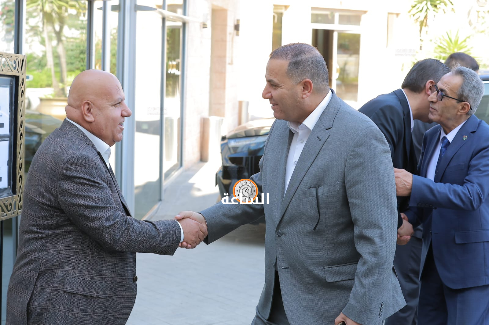 Madar Al-Saa Images 0.8887465718886305