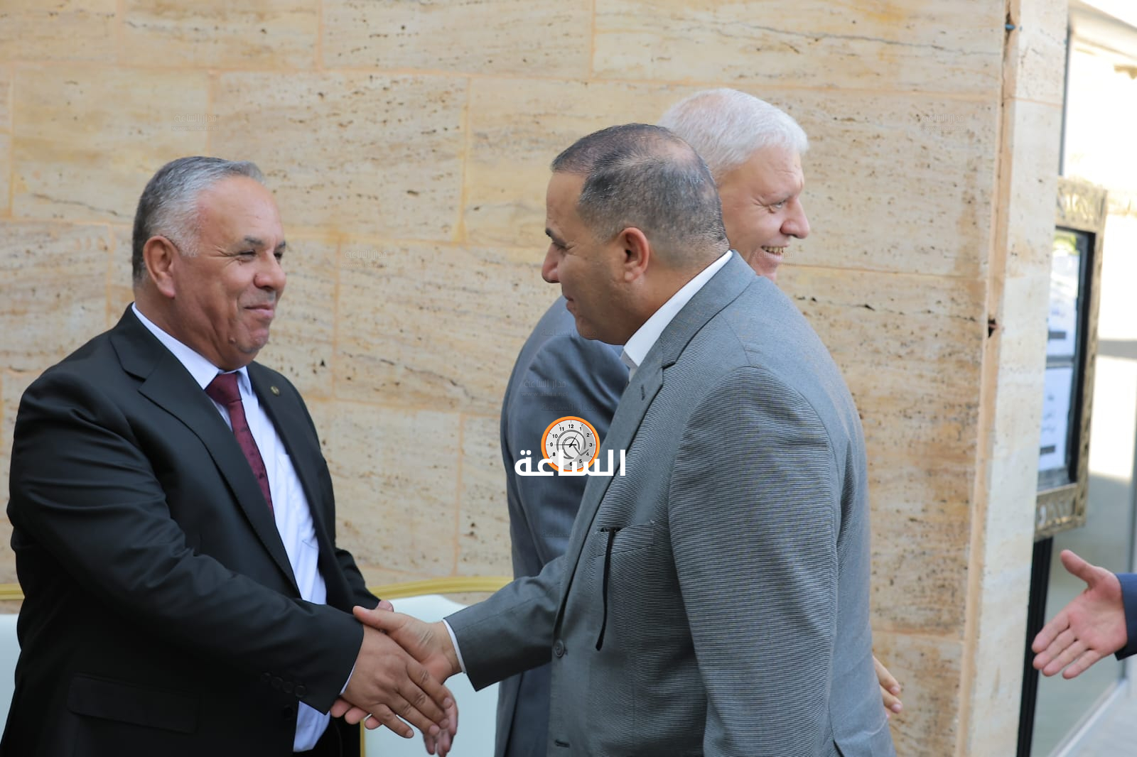 Madar Al-Saa Images 0.42281560866257084